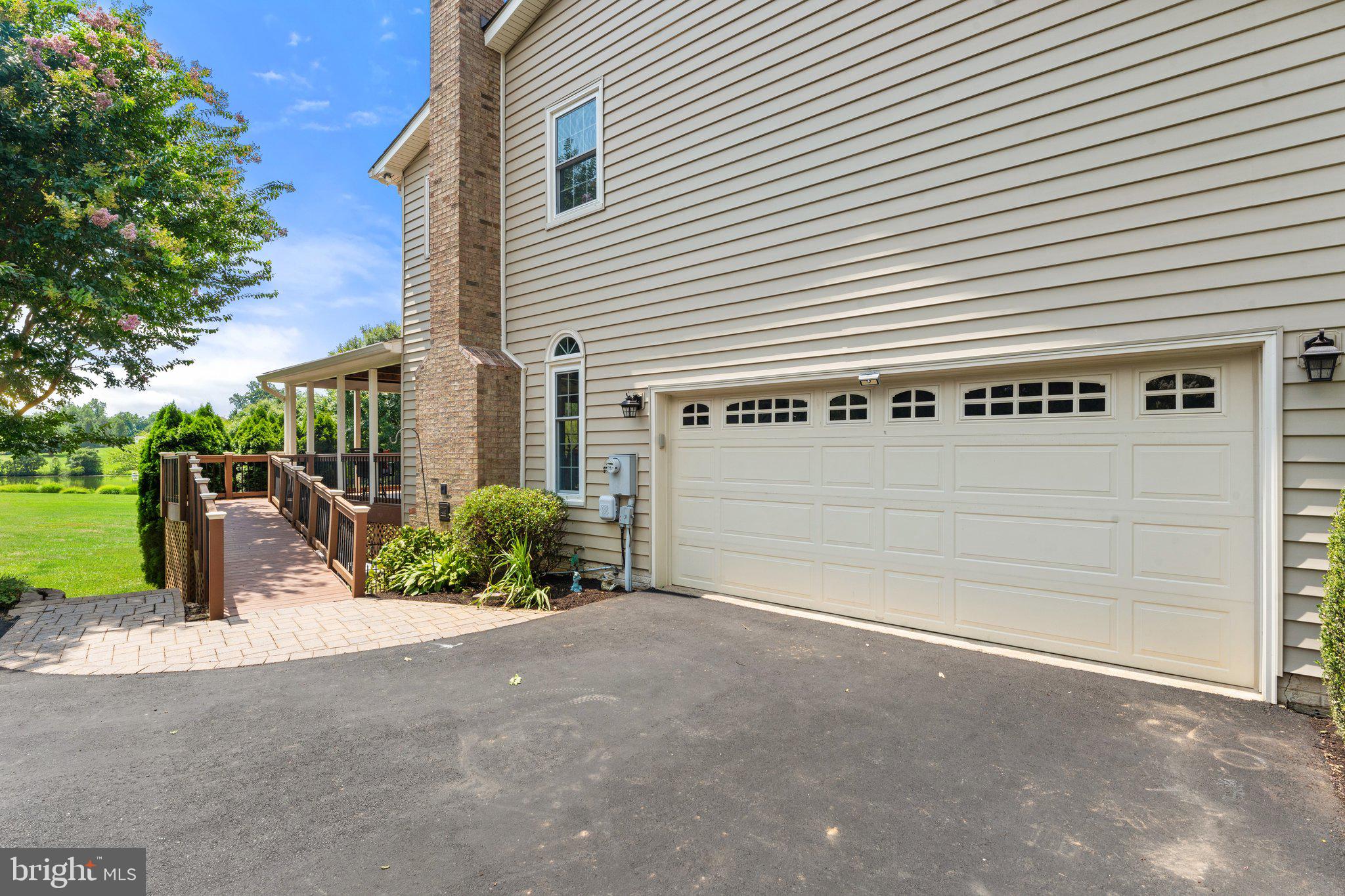 LEETON - Residential