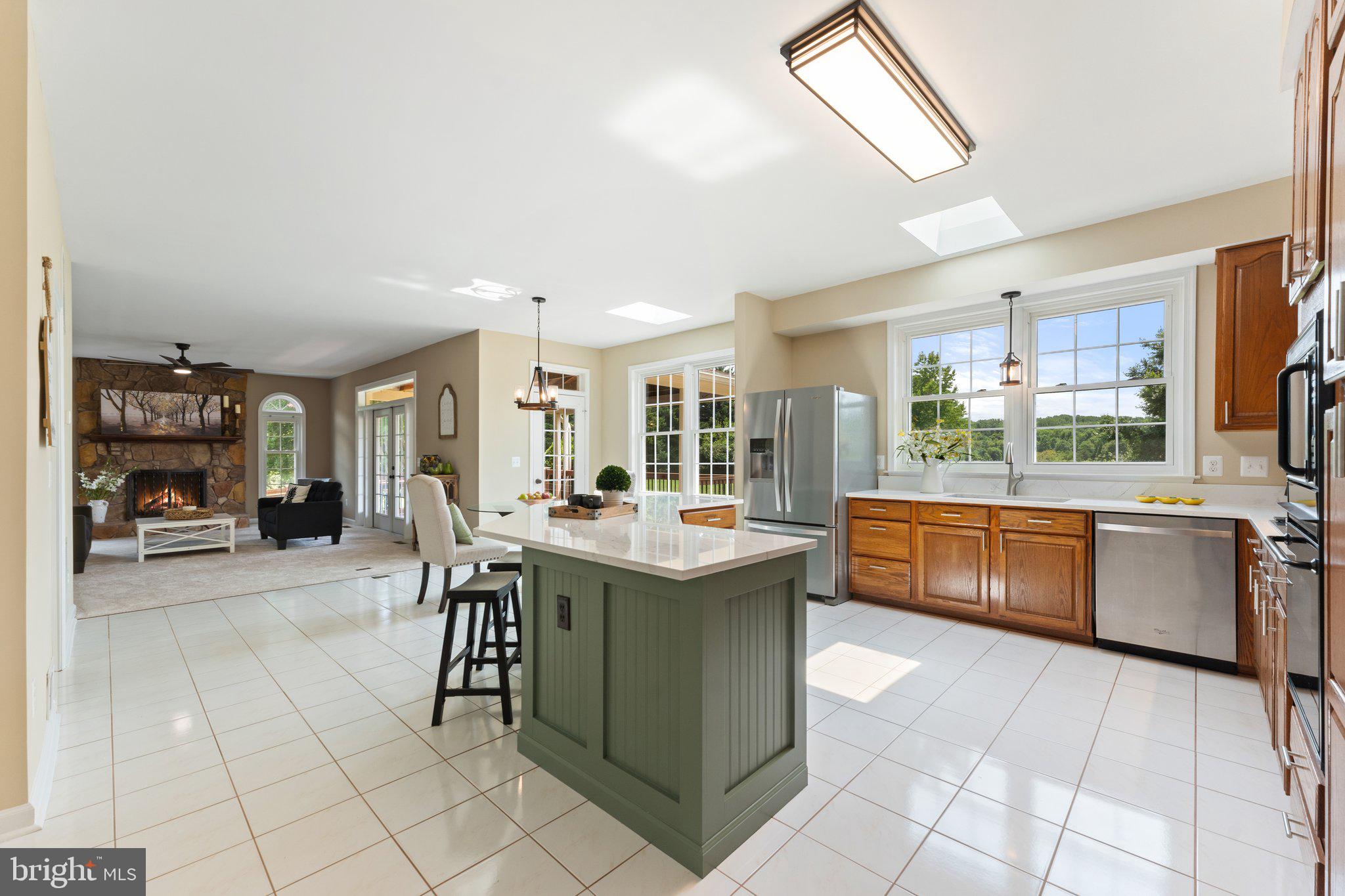 LEETON - Residential