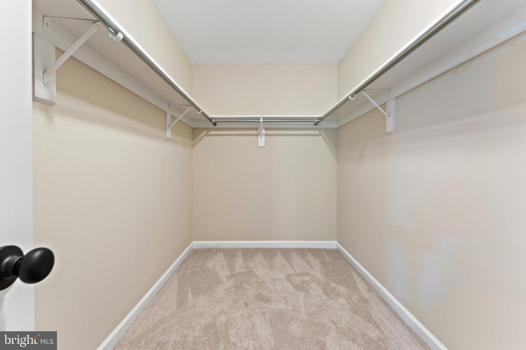 LEETON - Residential