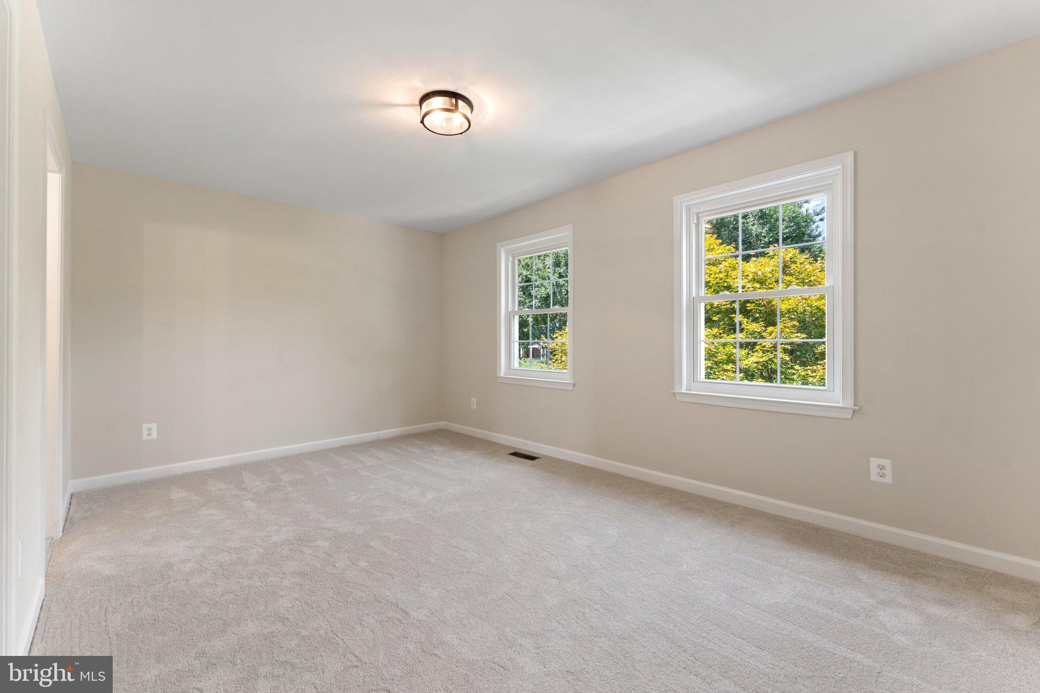 LEETON - Residential