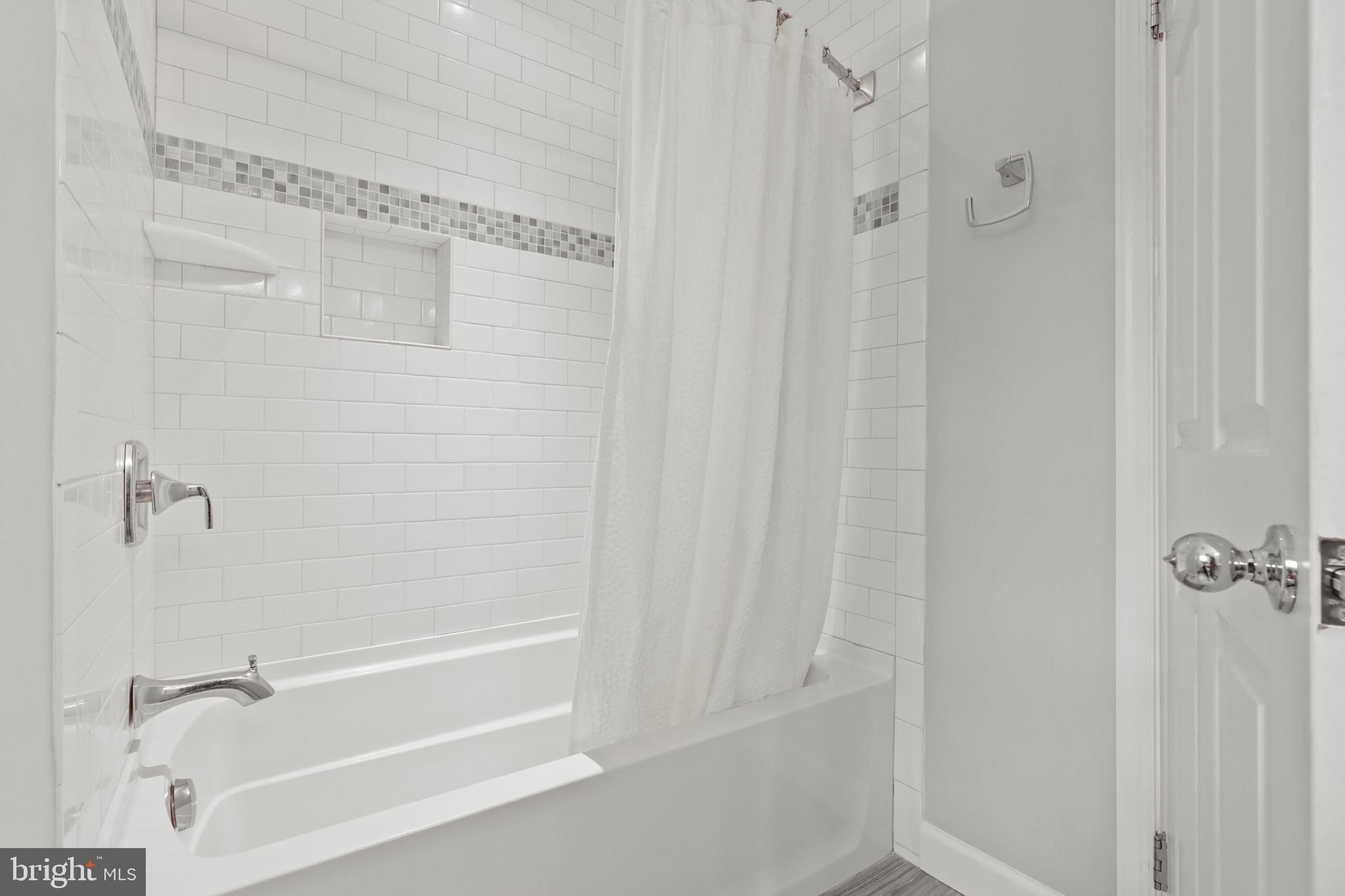 DOWNS ON THE SEVERN - Residential