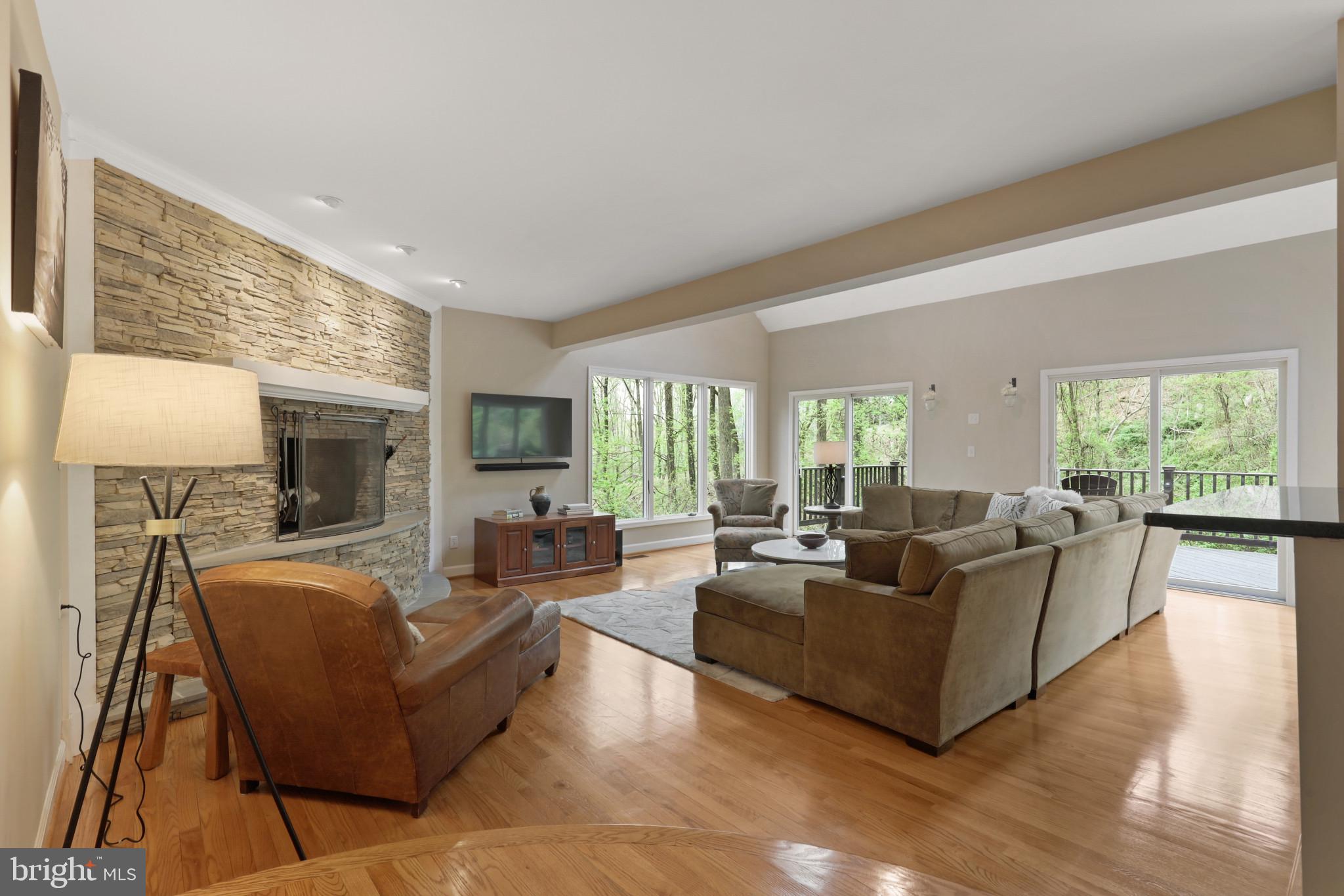 DOWNS ON THE SEVERN - Residential