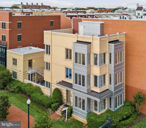 Photo of 611 Howell Ave, ALEXANDRIA, VA 22301 (MLS # VAAX2063906)