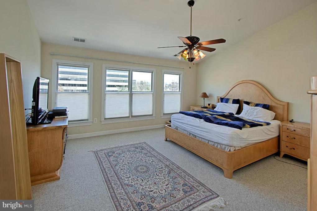 BRENTWOOD - Residential