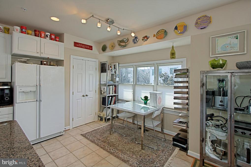 BRENTWOOD - Residential