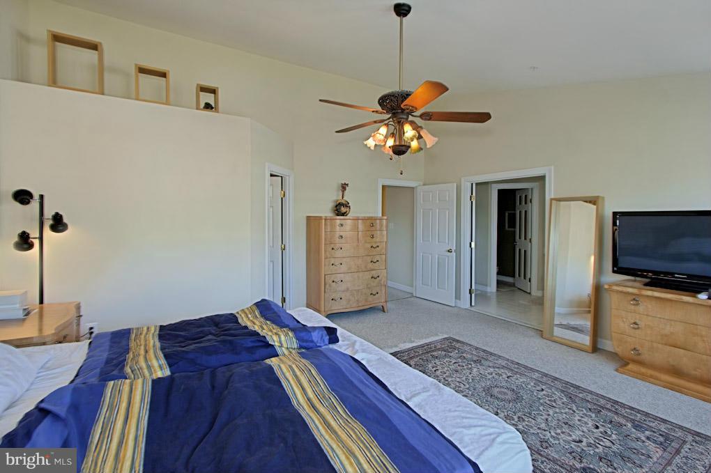 BRENTWOOD - Residential