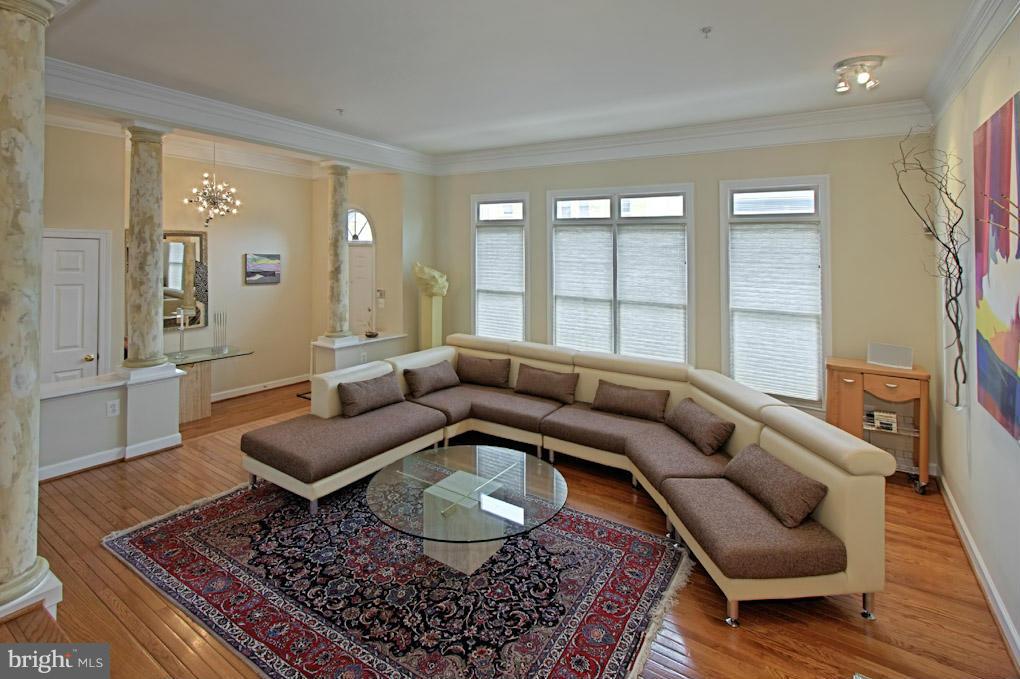 BRENTWOOD - Residential