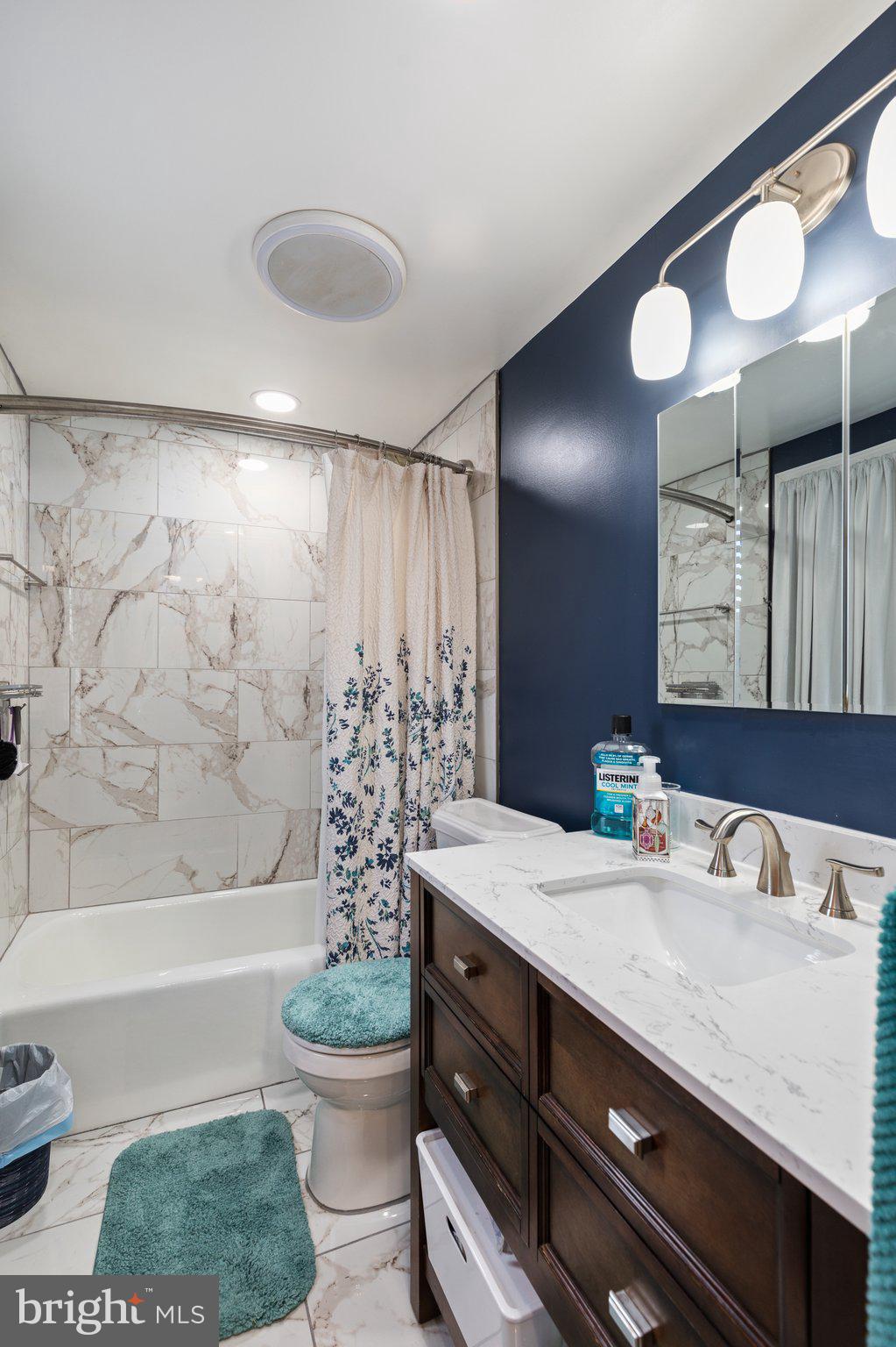 CAMELOT - Residential