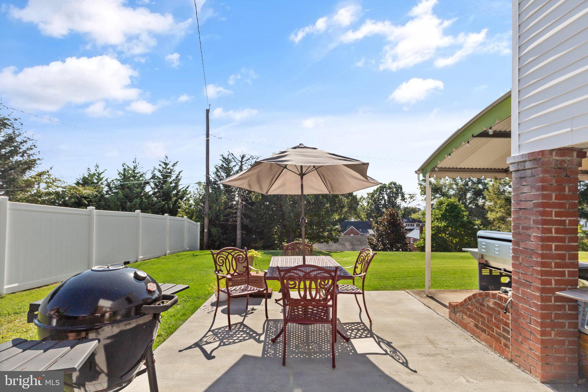 CAMELOT - Residential