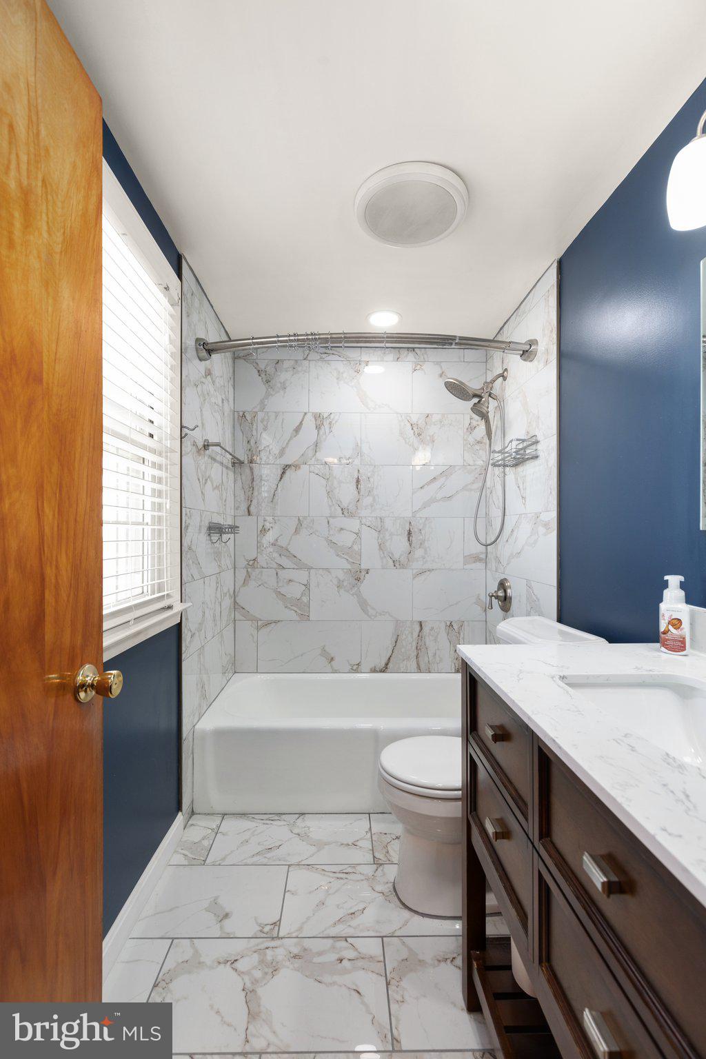 CAMELOT - Residential