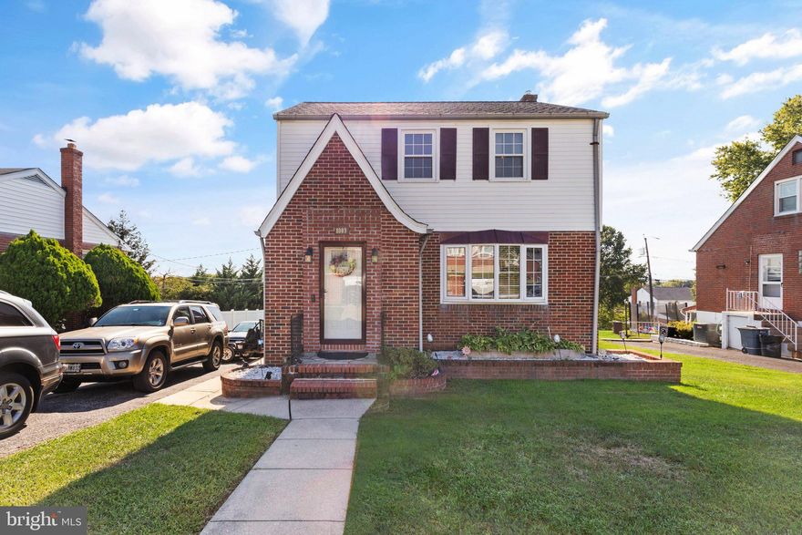 Special financing available  for qualified buyers.  Call for more details. 

Hurry this won't last, 
Fantastic, 3 bedroom, 2 bath, detached home, with a large family room addition, updated kitchen and finished basement, hardwood floors in all the bedrooms and the seller "thinks" there is wood in the front room under the carpet.  Kitchen is updated, tons of storage gas cooking and lots of cabinet and counter space.

Three large bedrooms upstairs with a full bath all with hardwood floors. 
Full finished basement with a full bath, lanudry room, utility room, great space to watch the games and relax at the bar. 

Huge back yard, with a large patio, great for BBQ's and crabs with friends and family.  

Call today for your private tour.