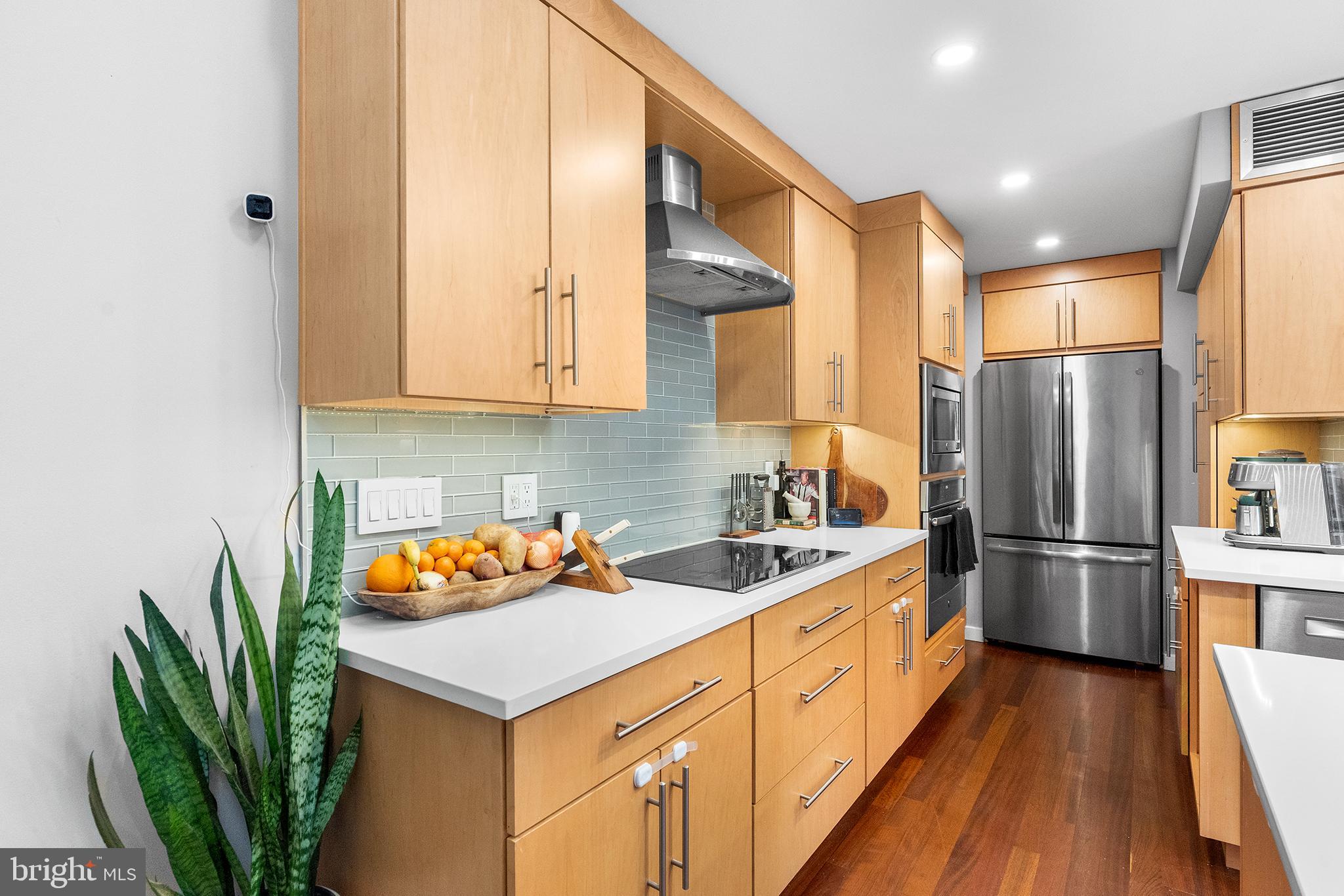 918 SPRUCE STREET 20 2