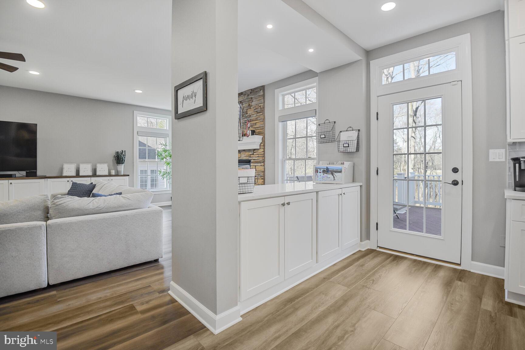 LAKELANDS - Residential