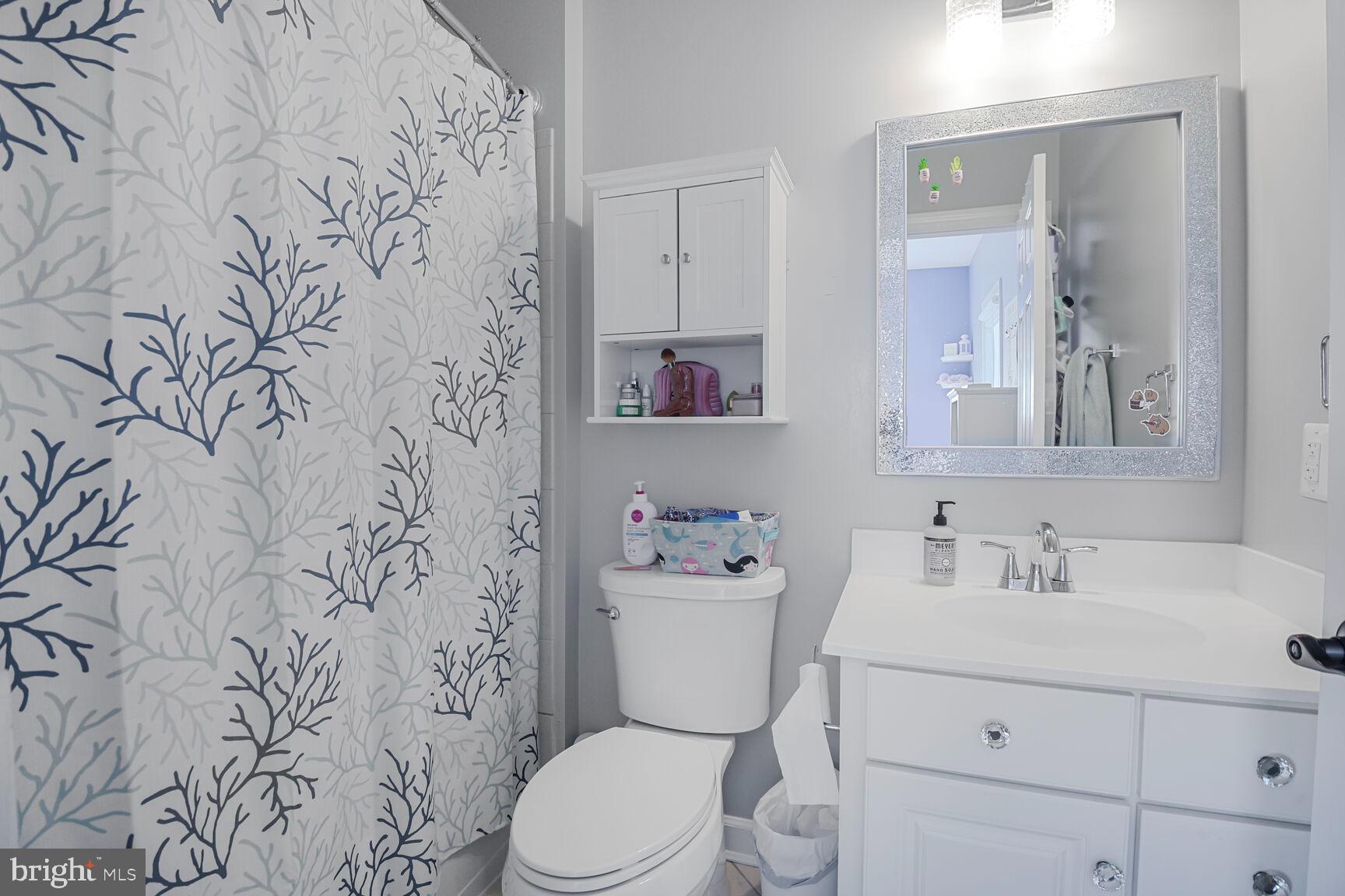 LAKELANDS - Residential