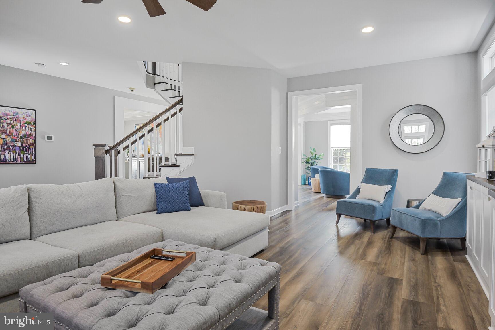 LAKELANDS - Residential