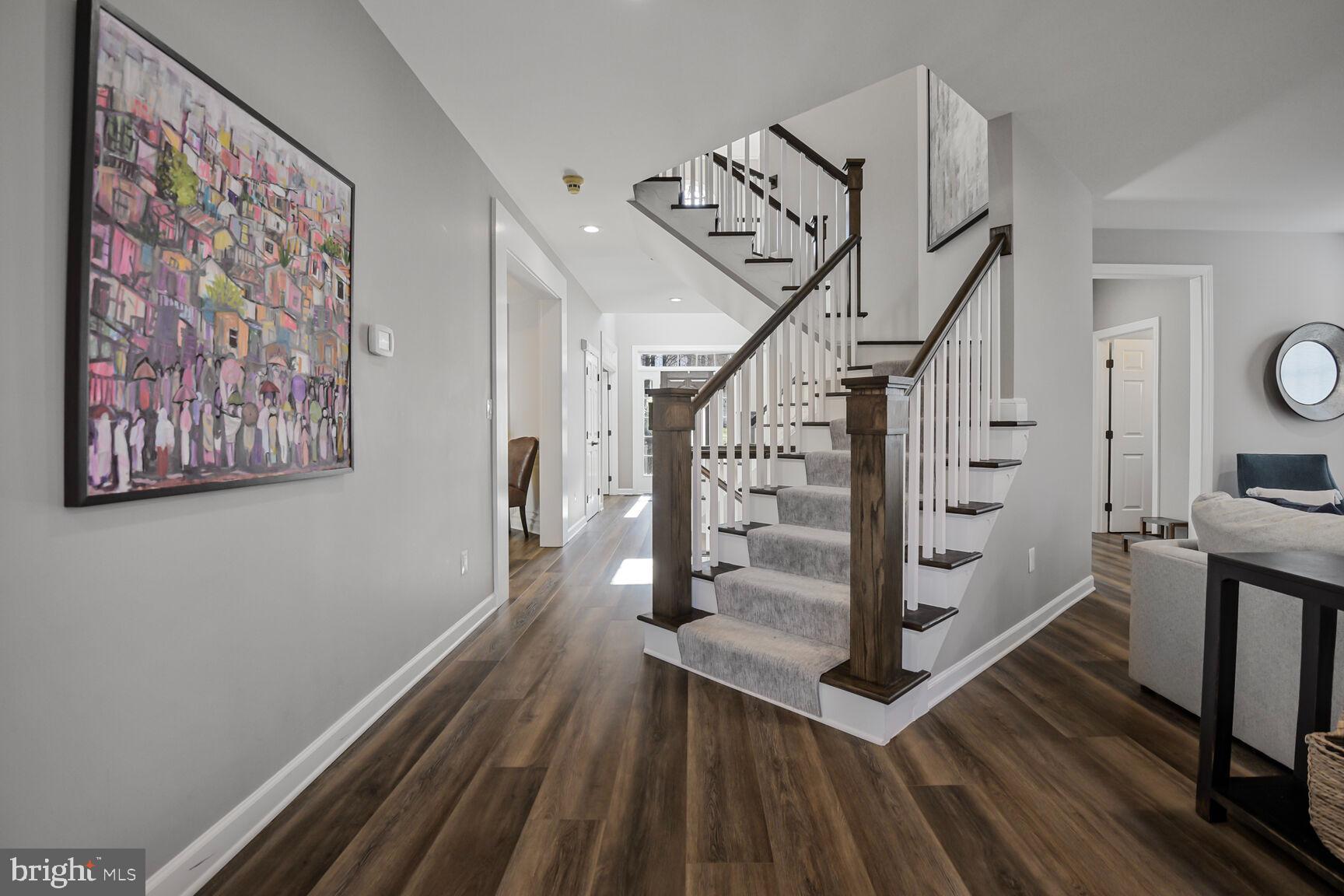 LAKELANDS - Residential