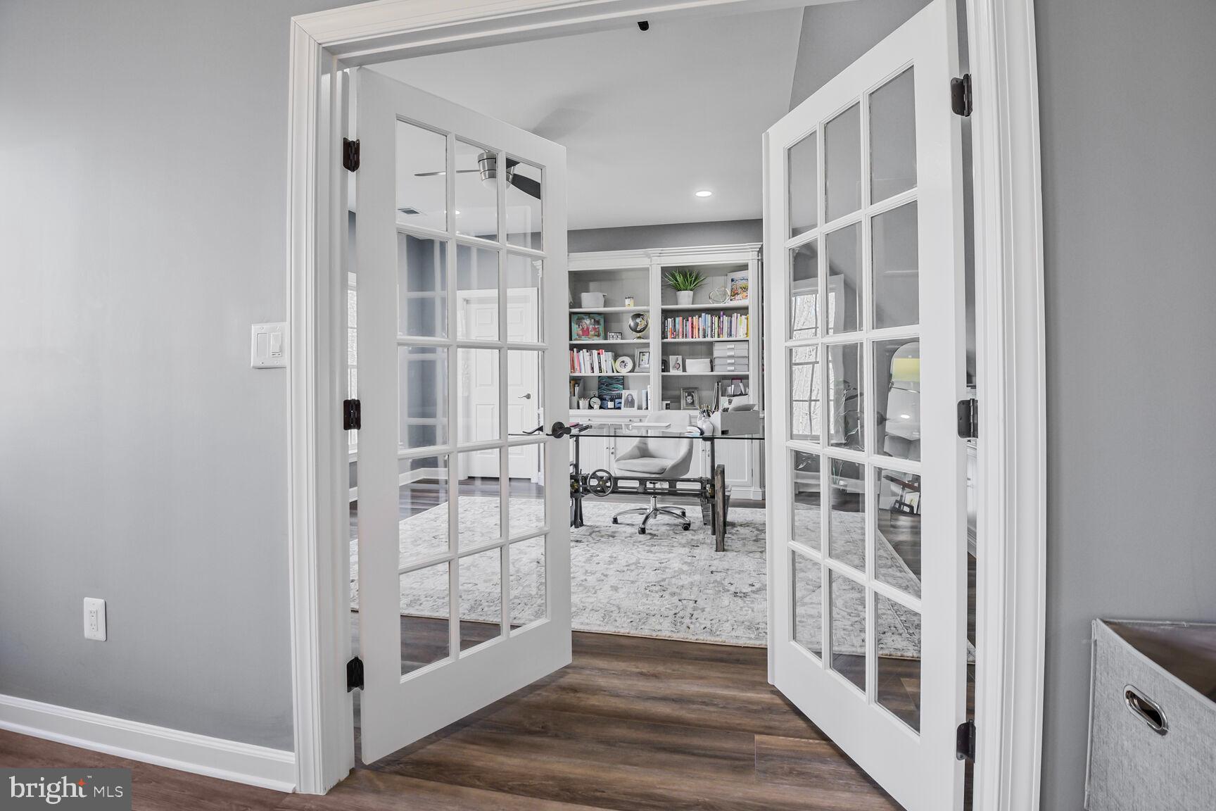 LAKELANDS - Residential