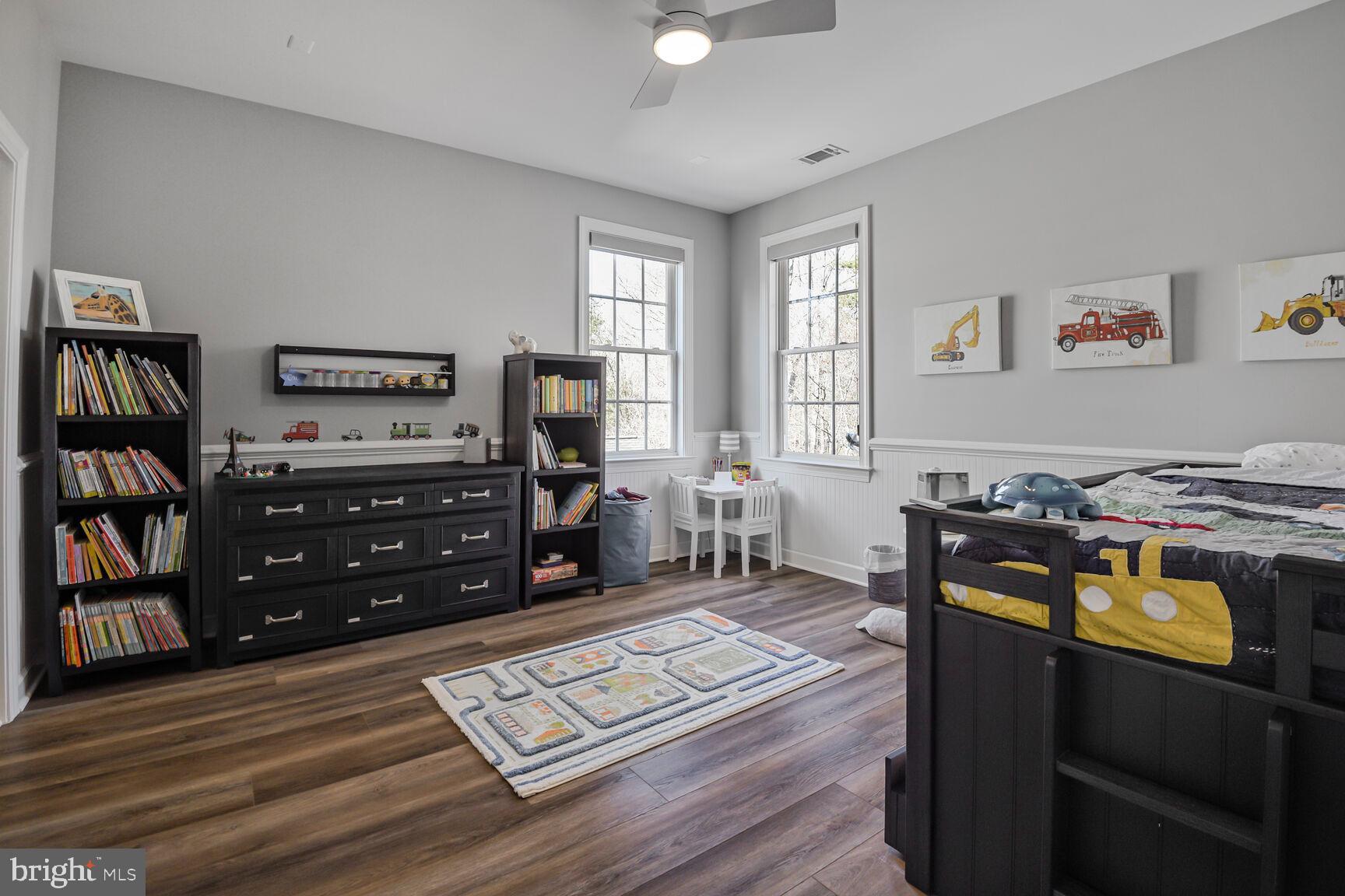 LAKELANDS - Residential