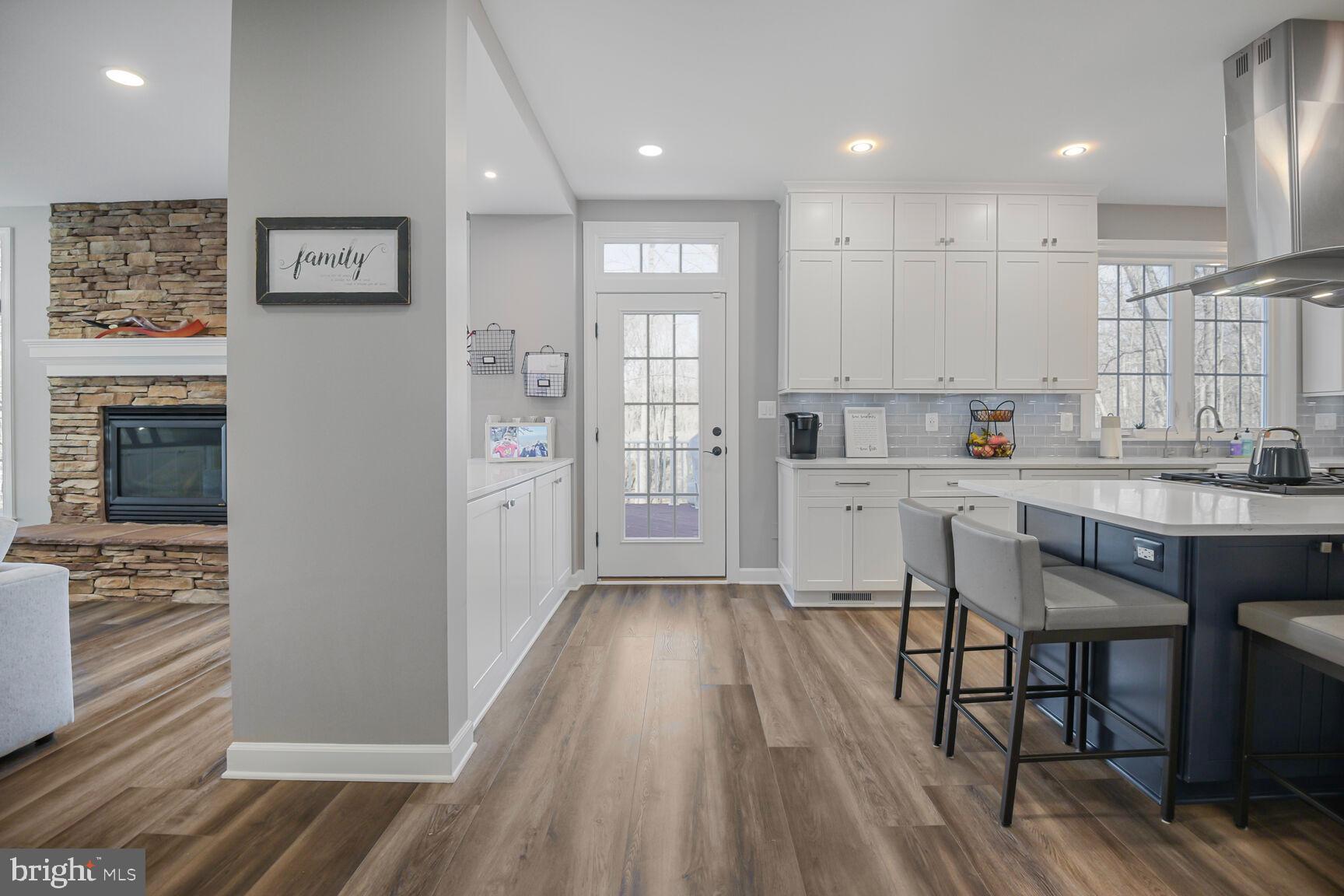 LAKELANDS - Residential