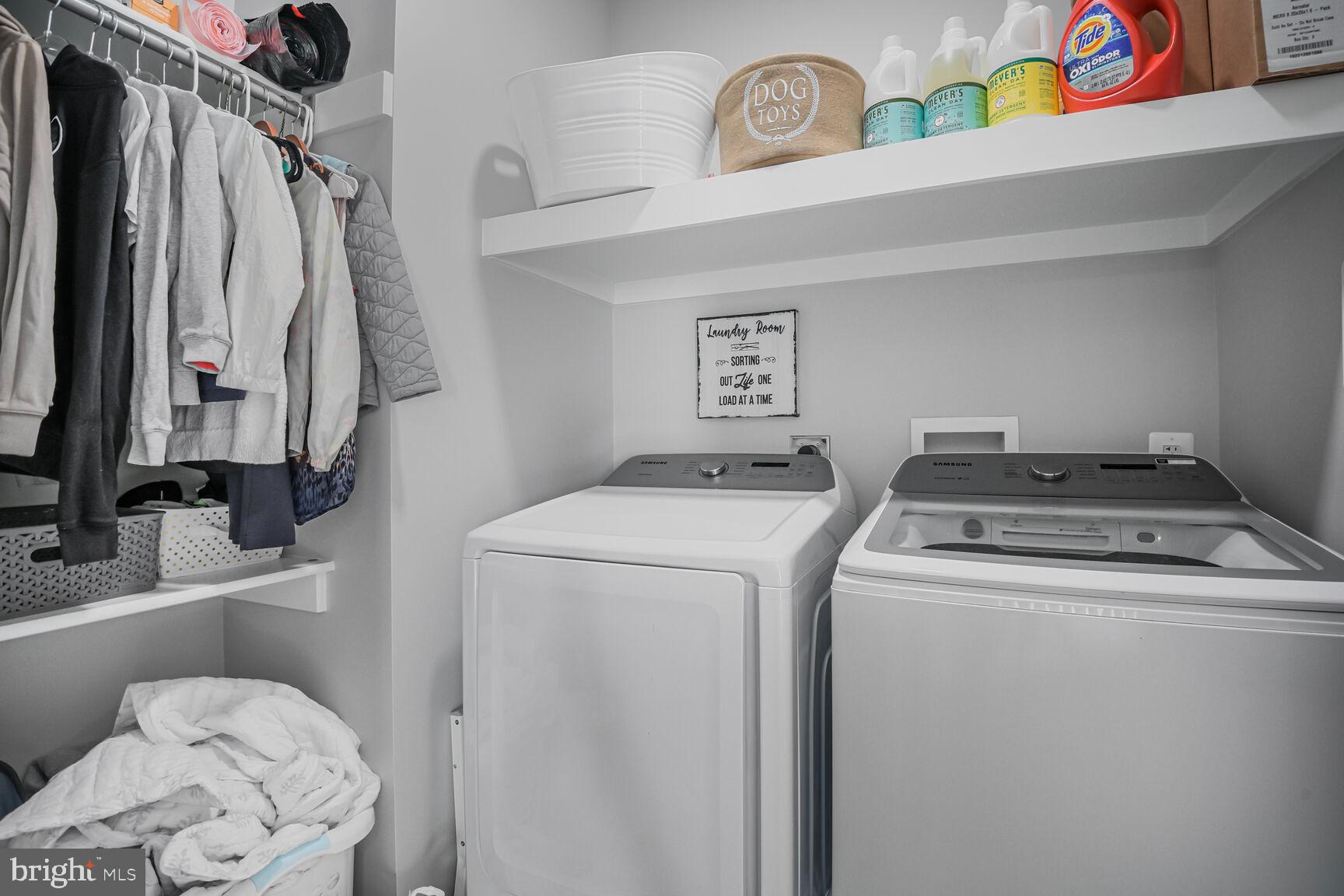 LAKELANDS - Residential