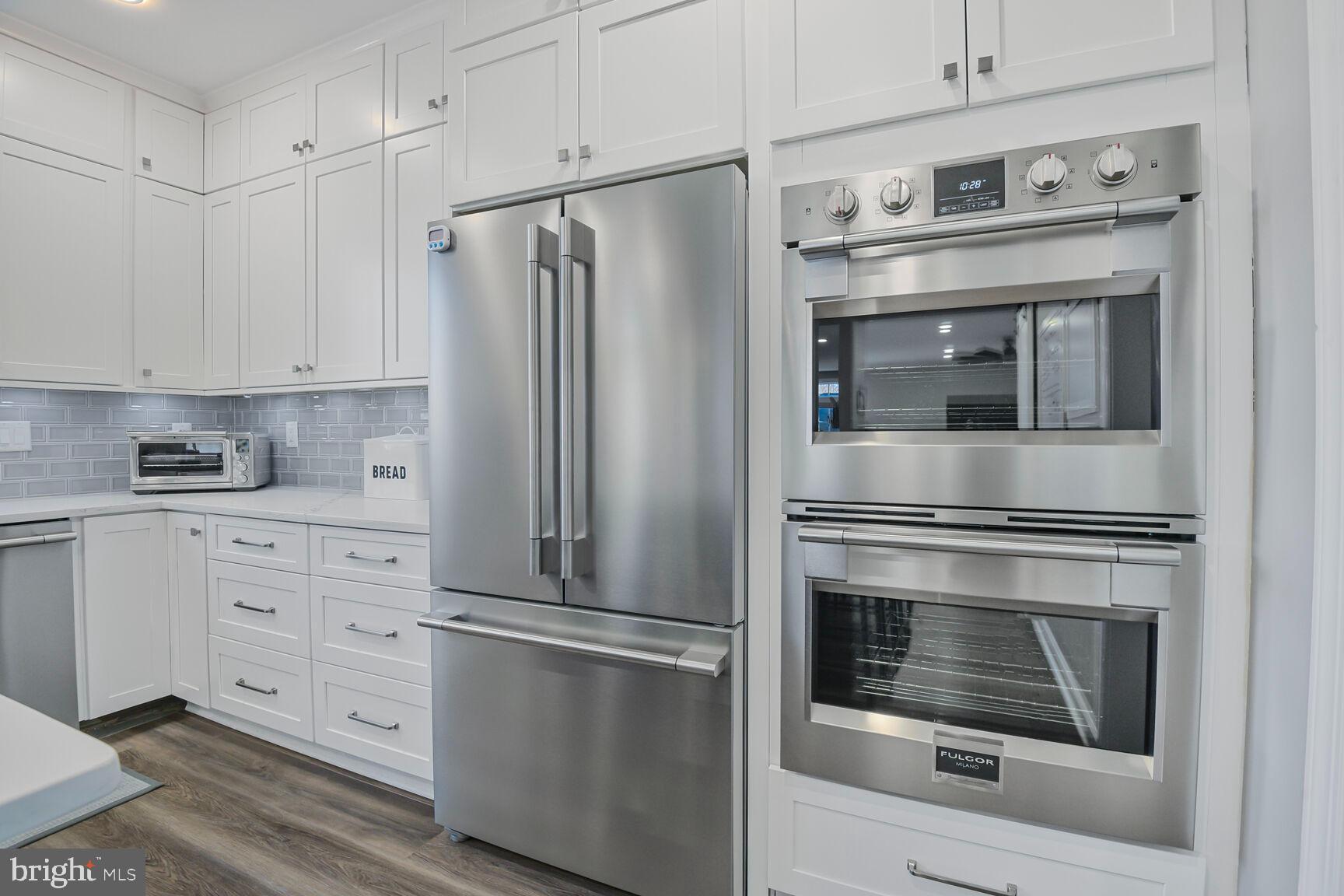 LAKELANDS - Residential