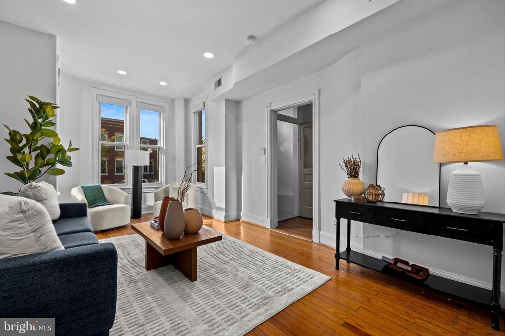 Photo of 503 S Street NW, WASHINGTON, DC 20001 (MLS # DCDC2222100)