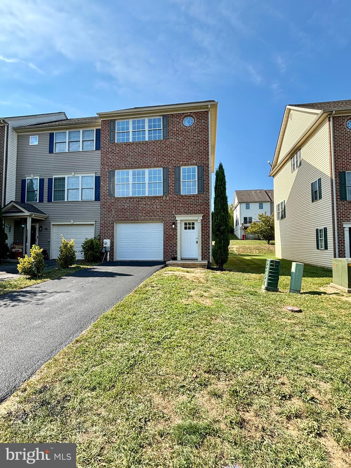 HAMMONDS MILL - Residential