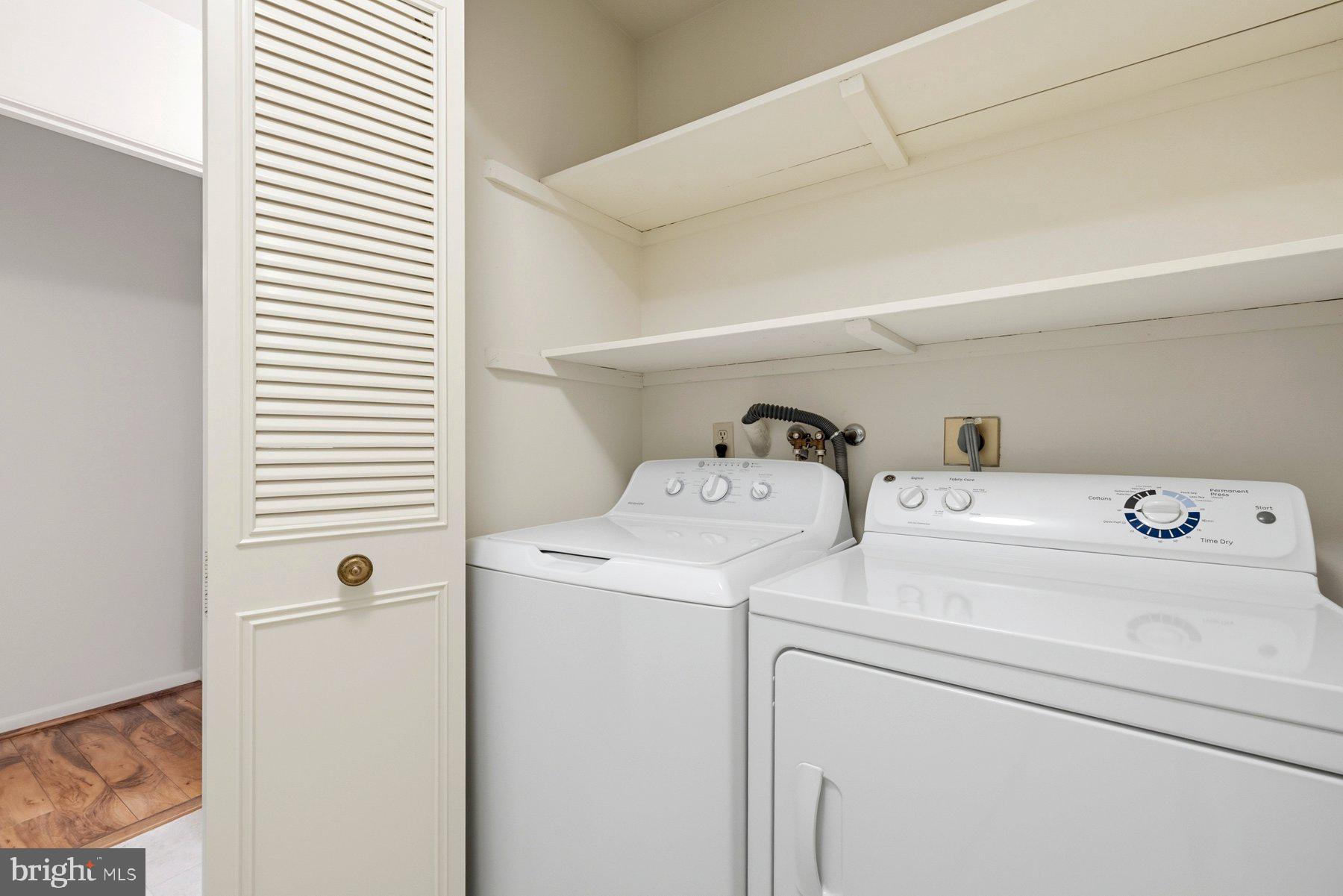 LEISURE WORLD - Residential