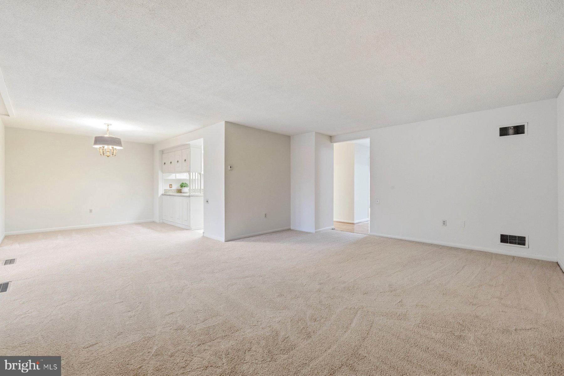 LEISURE WORLD - Residential