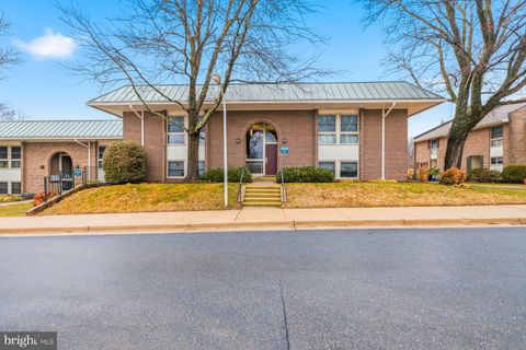 Photo of 3423 S Leisure World Boulevard #89-2E, SILVER SPRING, MD 20906 (MLS # MDMC2219436)