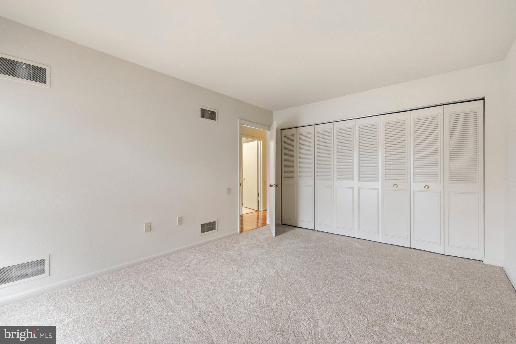 LEISURE WORLD - Residential