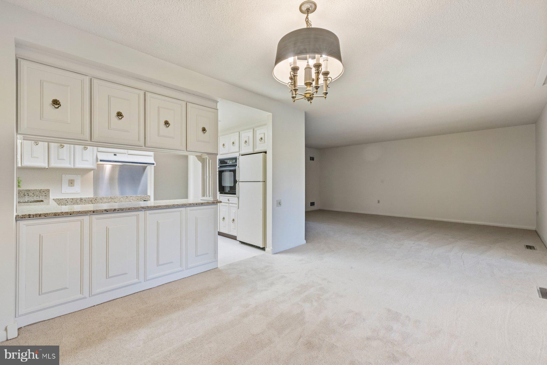 LEISURE WORLD - Residential