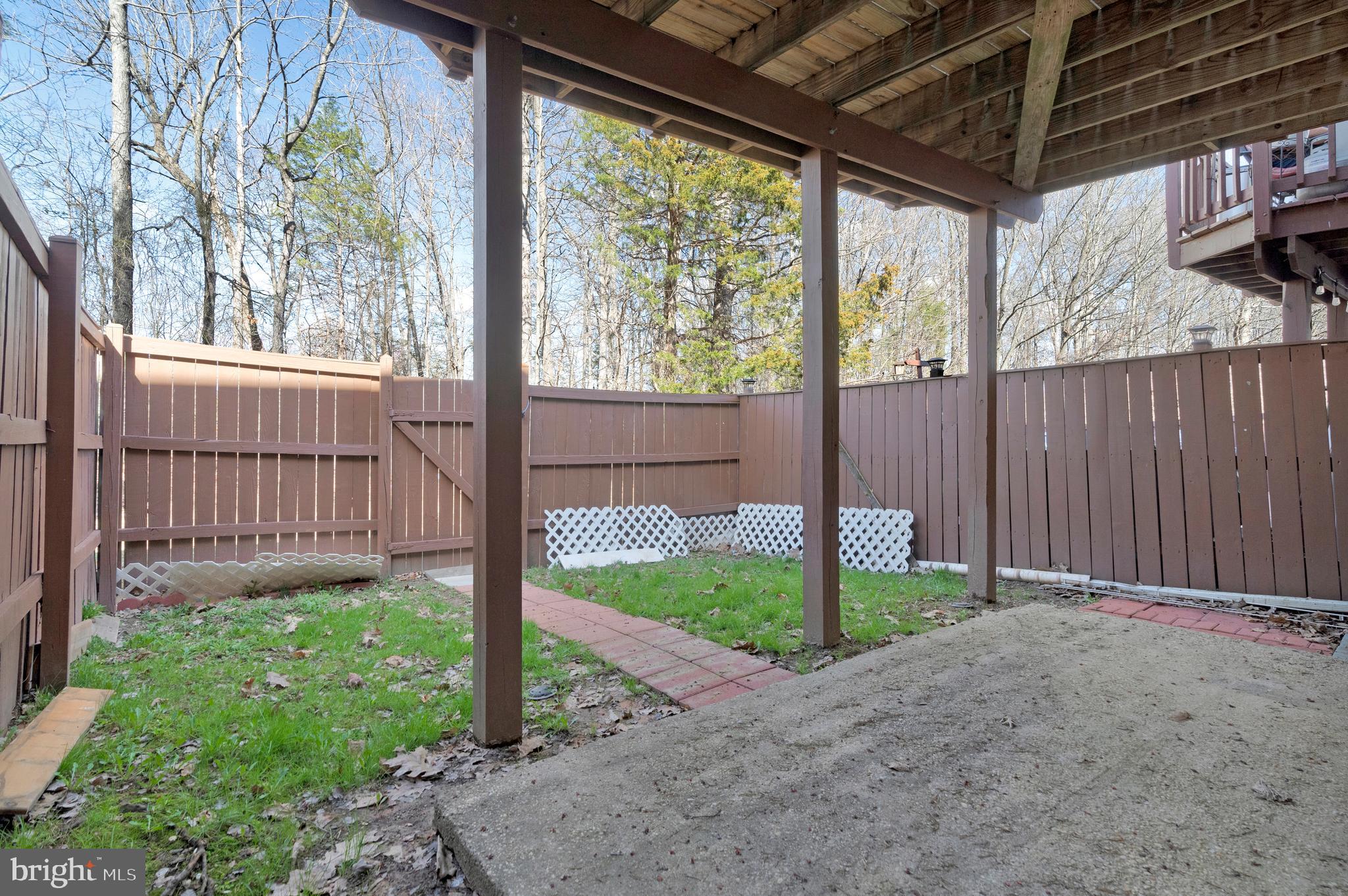 SINGLETONS GROVE - Residential