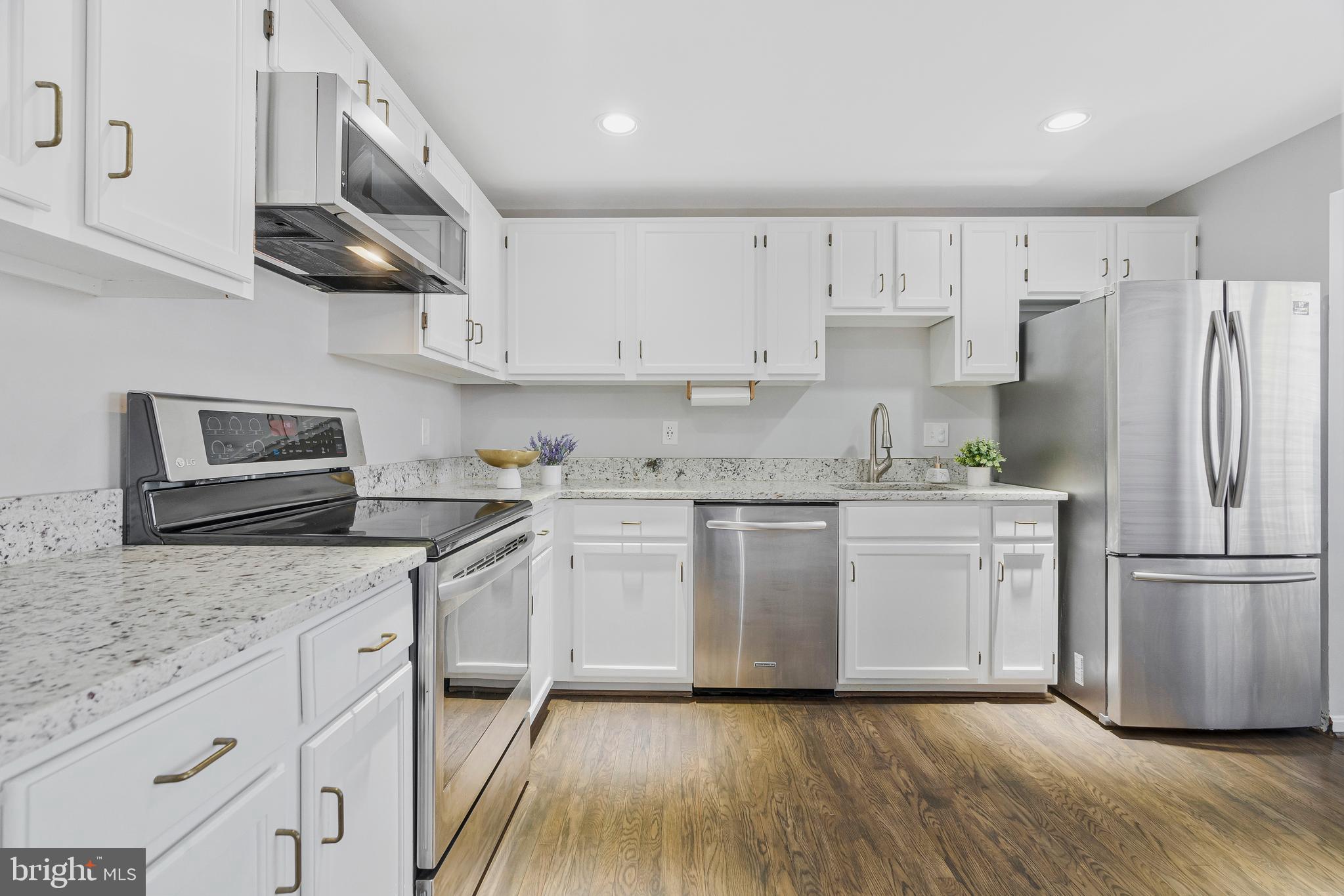 SINGLETONS GROVE - Residential