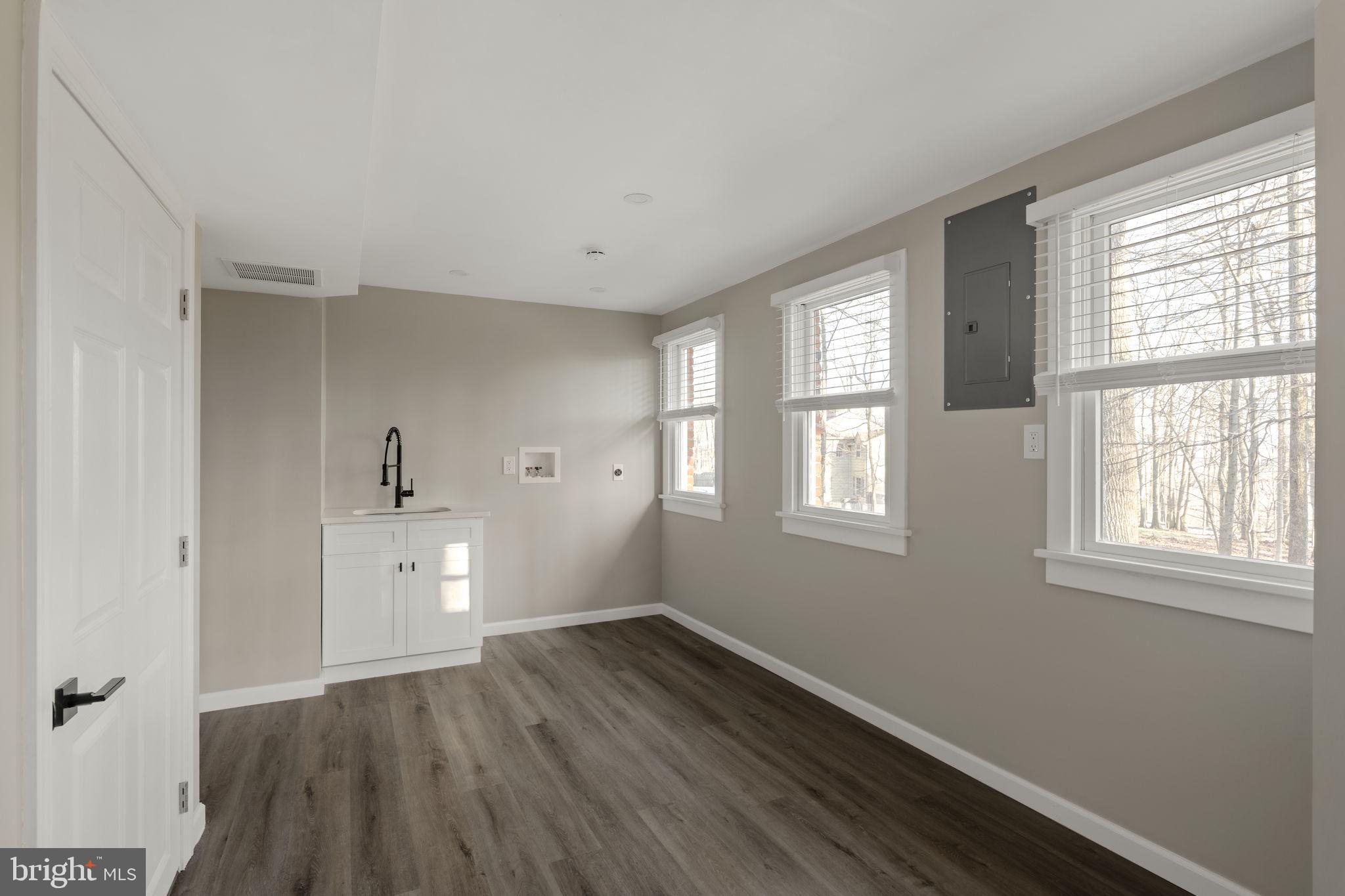 VALLEY FORGE MTN - Residential