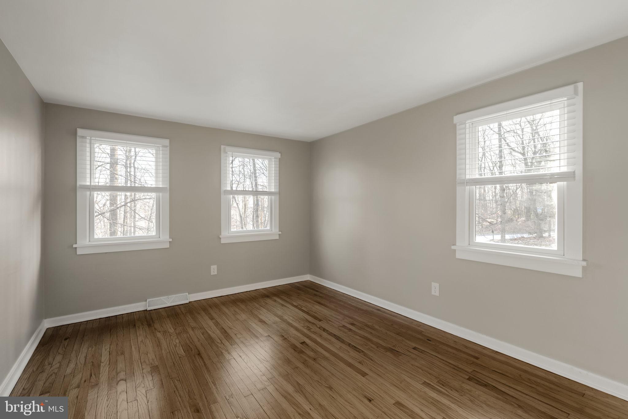 VALLEY FORGE MTN - Residential