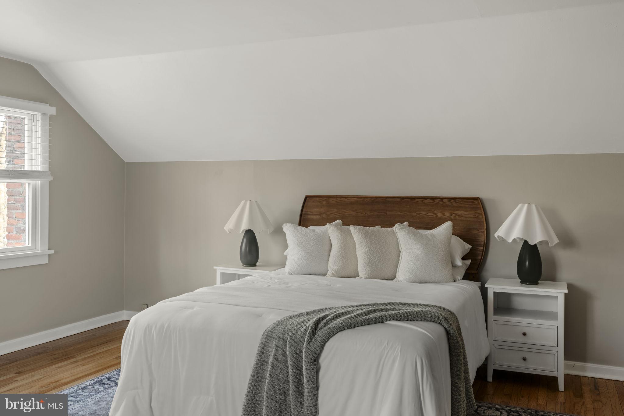 VALLEY FORGE MTN - Residential