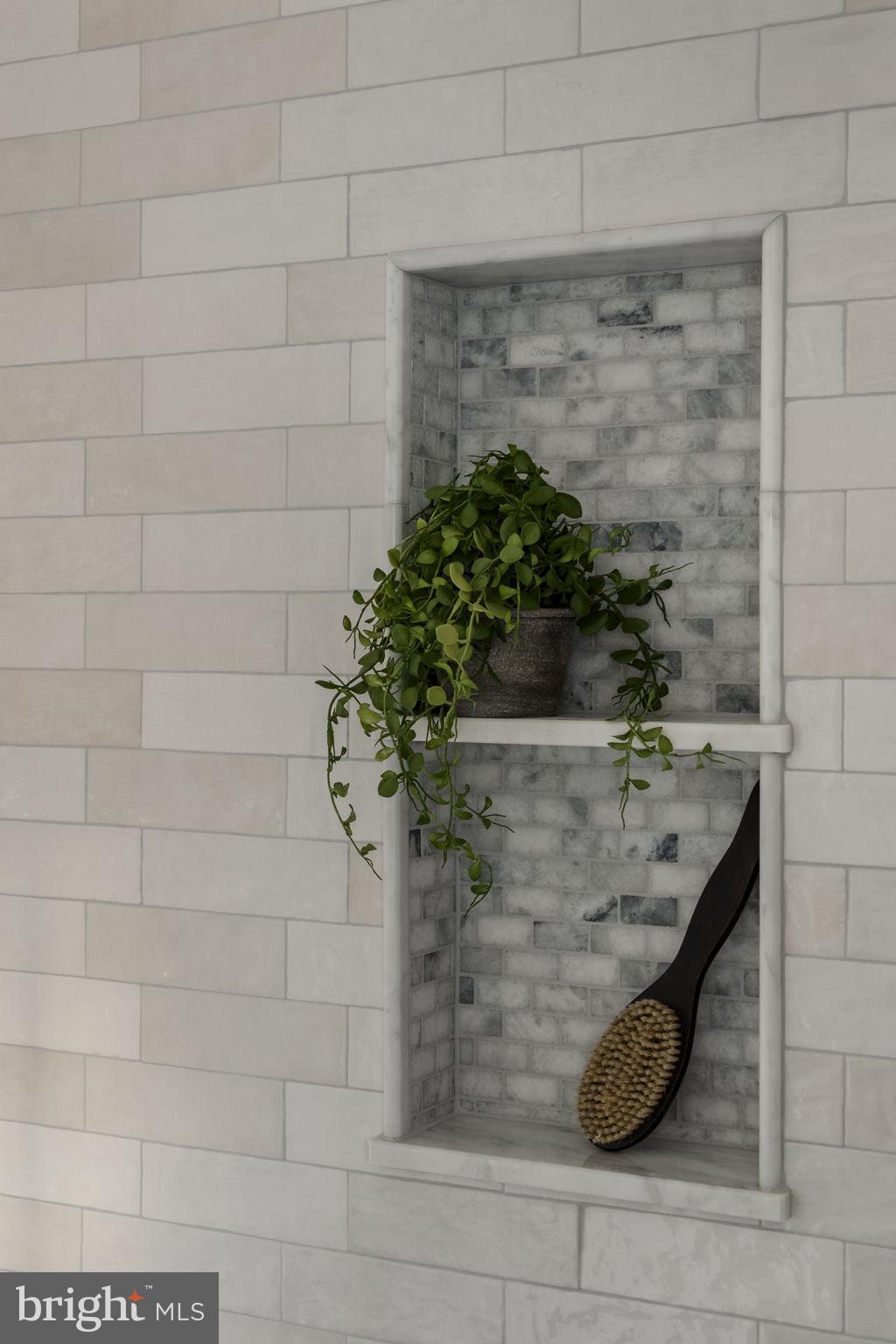 VALLEY FORGE MTN - Residential