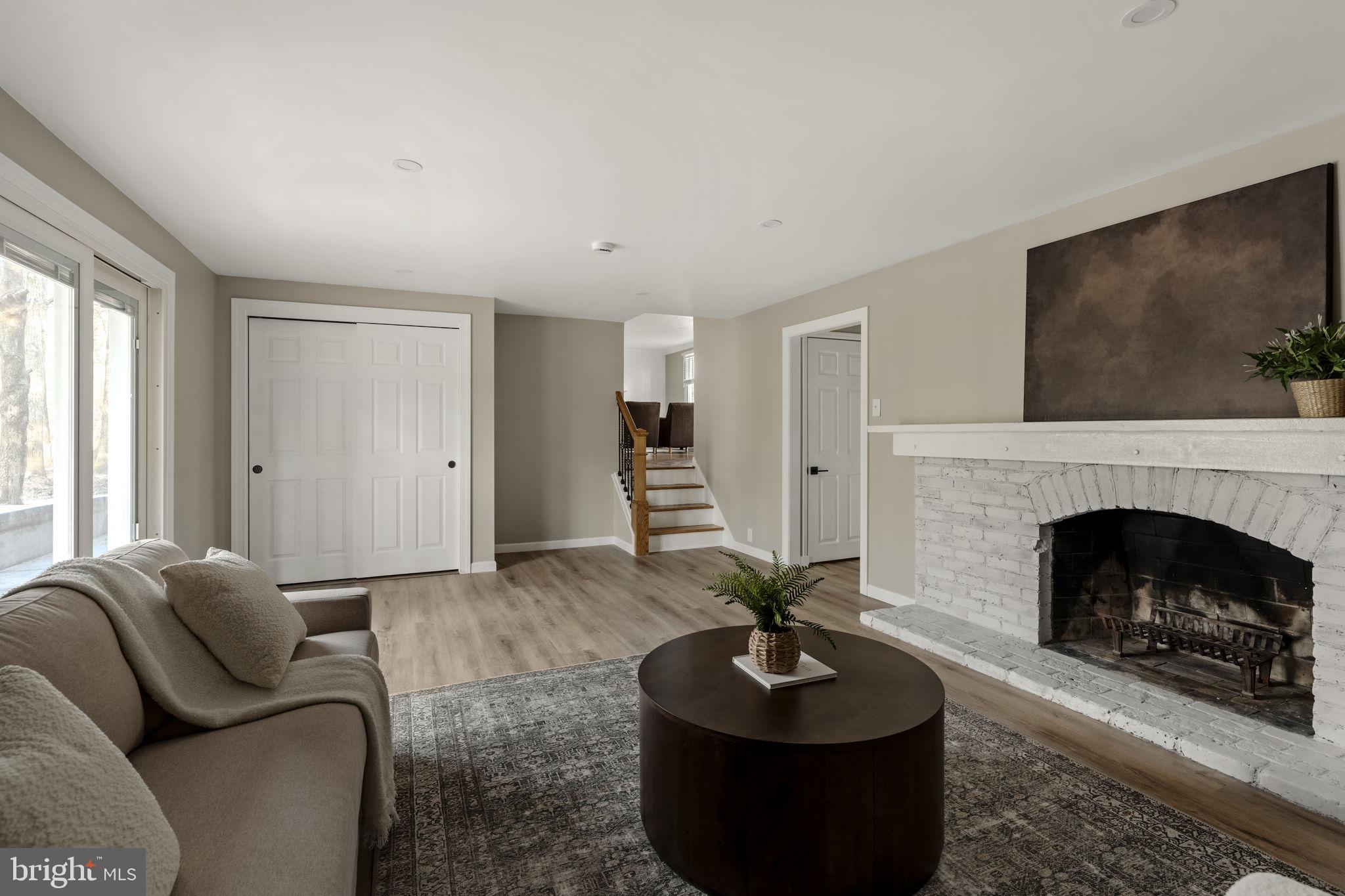 VALLEY FORGE MTN - Residential