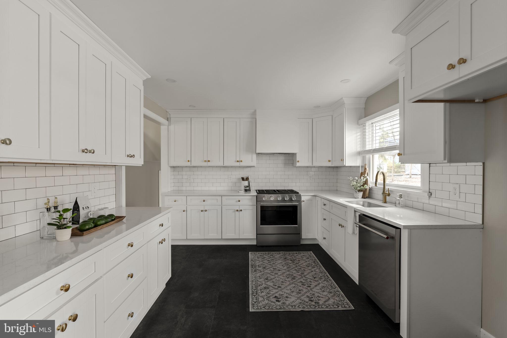 VALLEY FORGE MTN - Residential