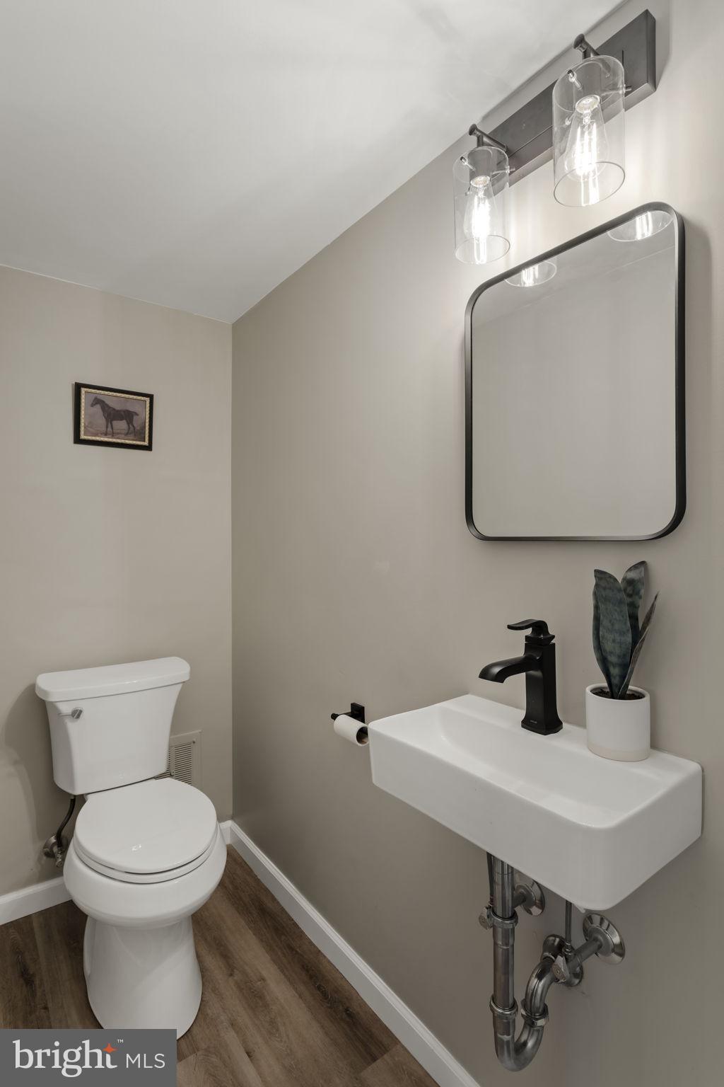 VALLEY FORGE MTN - Residential