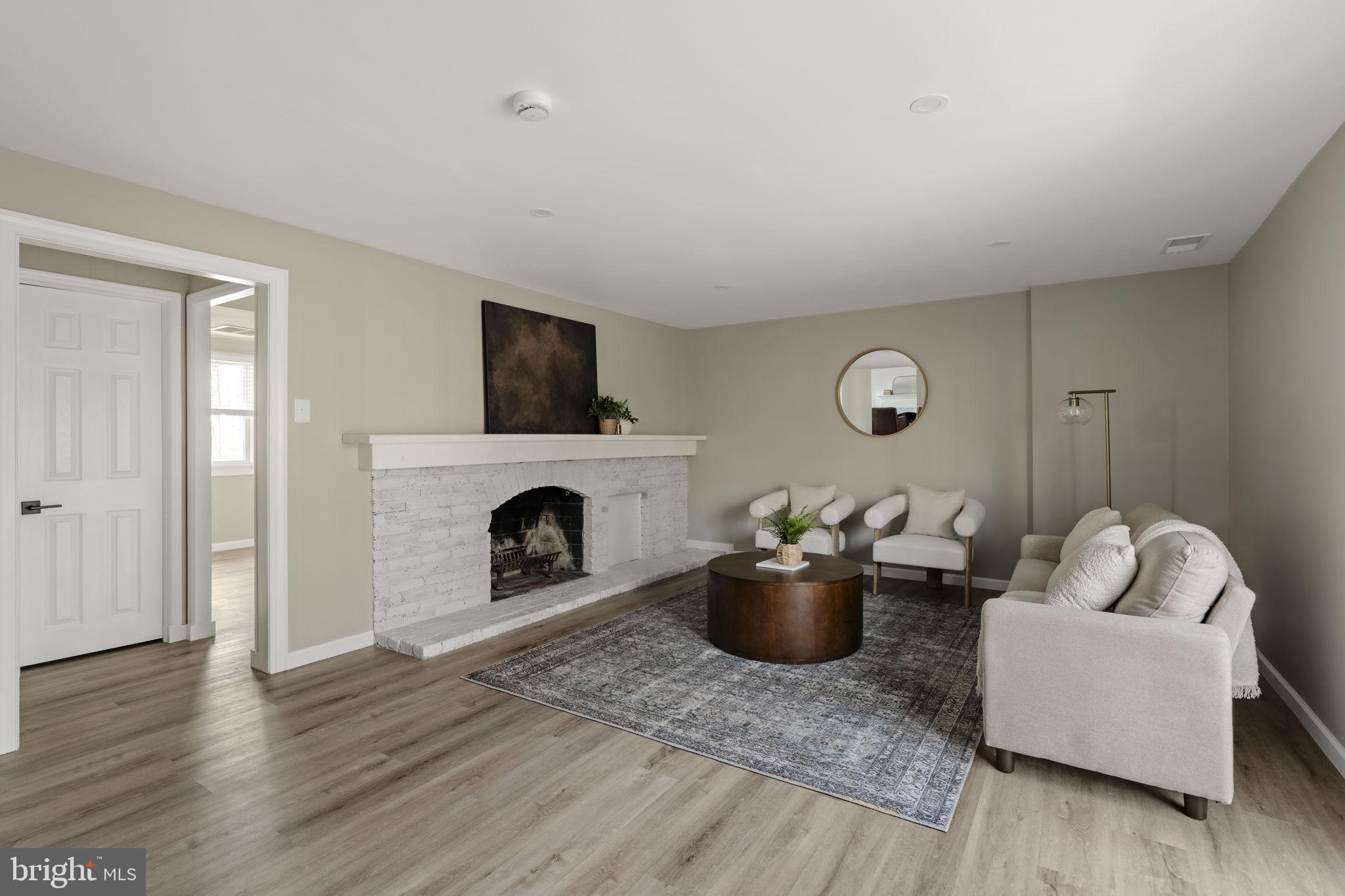 VALLEY FORGE MTN - Residential