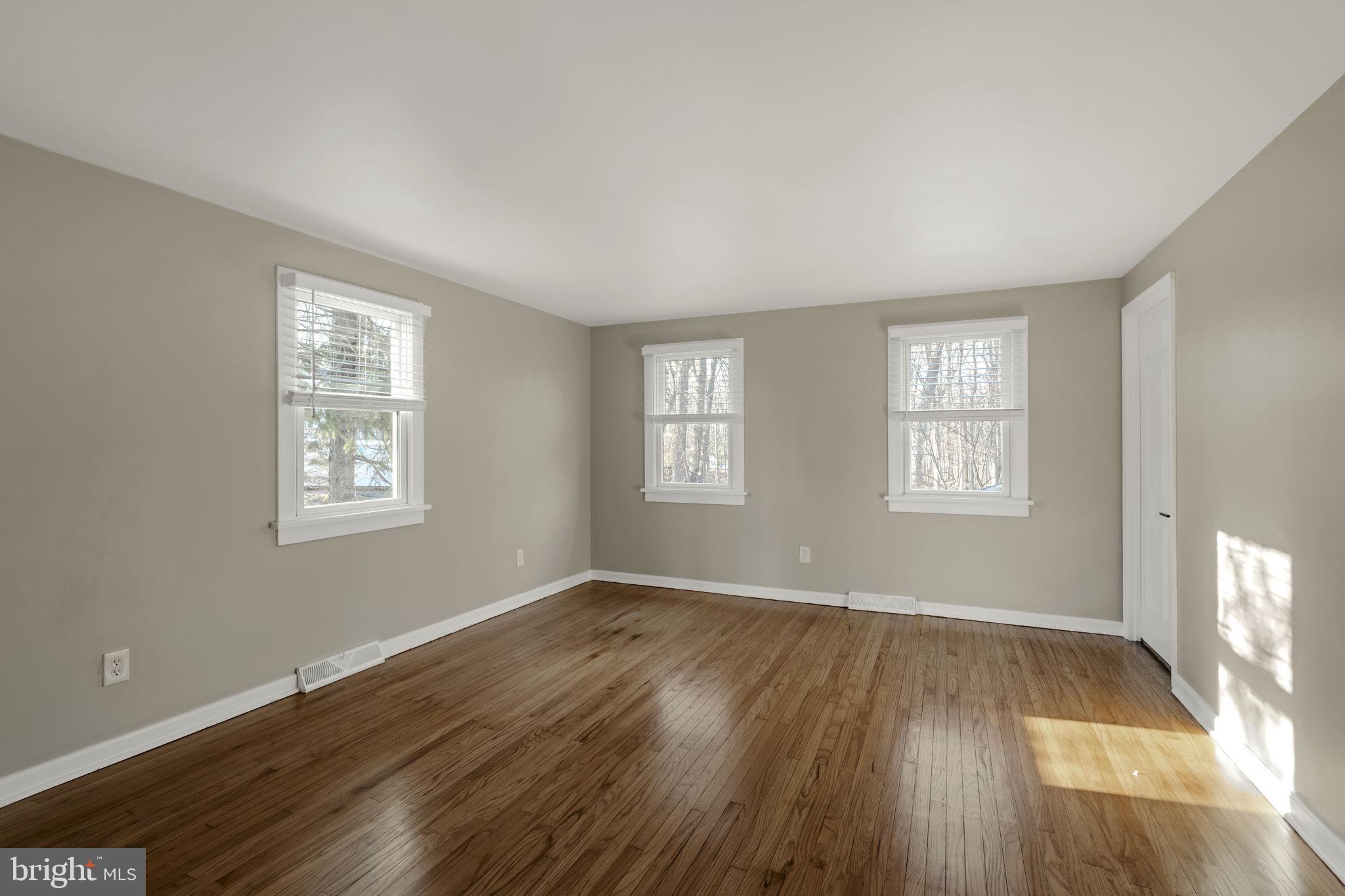 VALLEY FORGE MTN - Residential