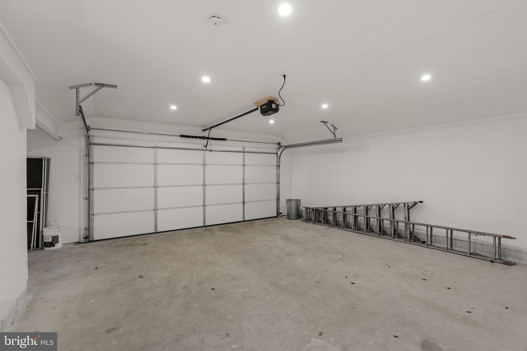 VALLEY FORGE MTN - Residential