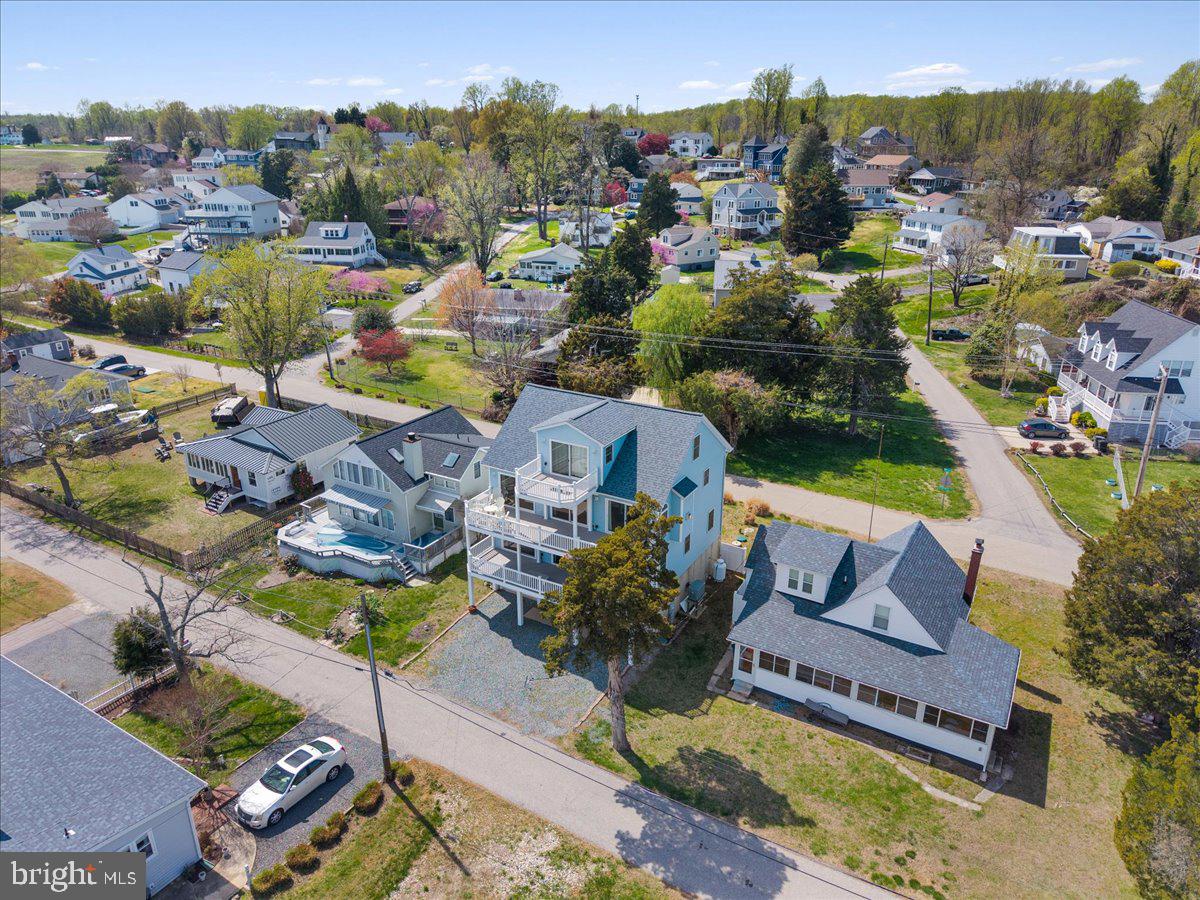 NEELD ESTATE - Residential