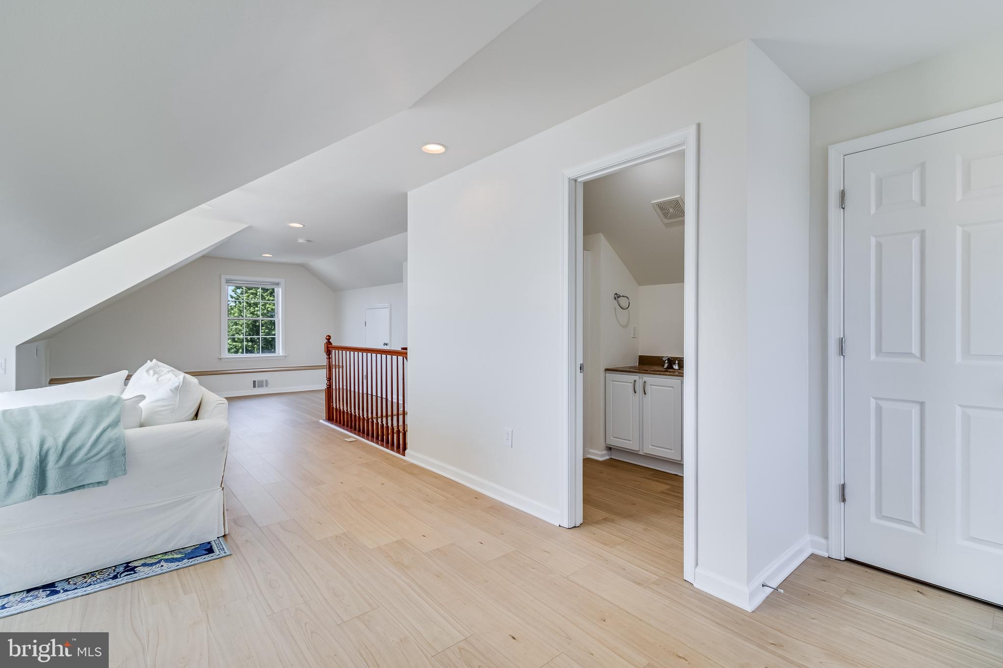 NEELD ESTATE - Residential