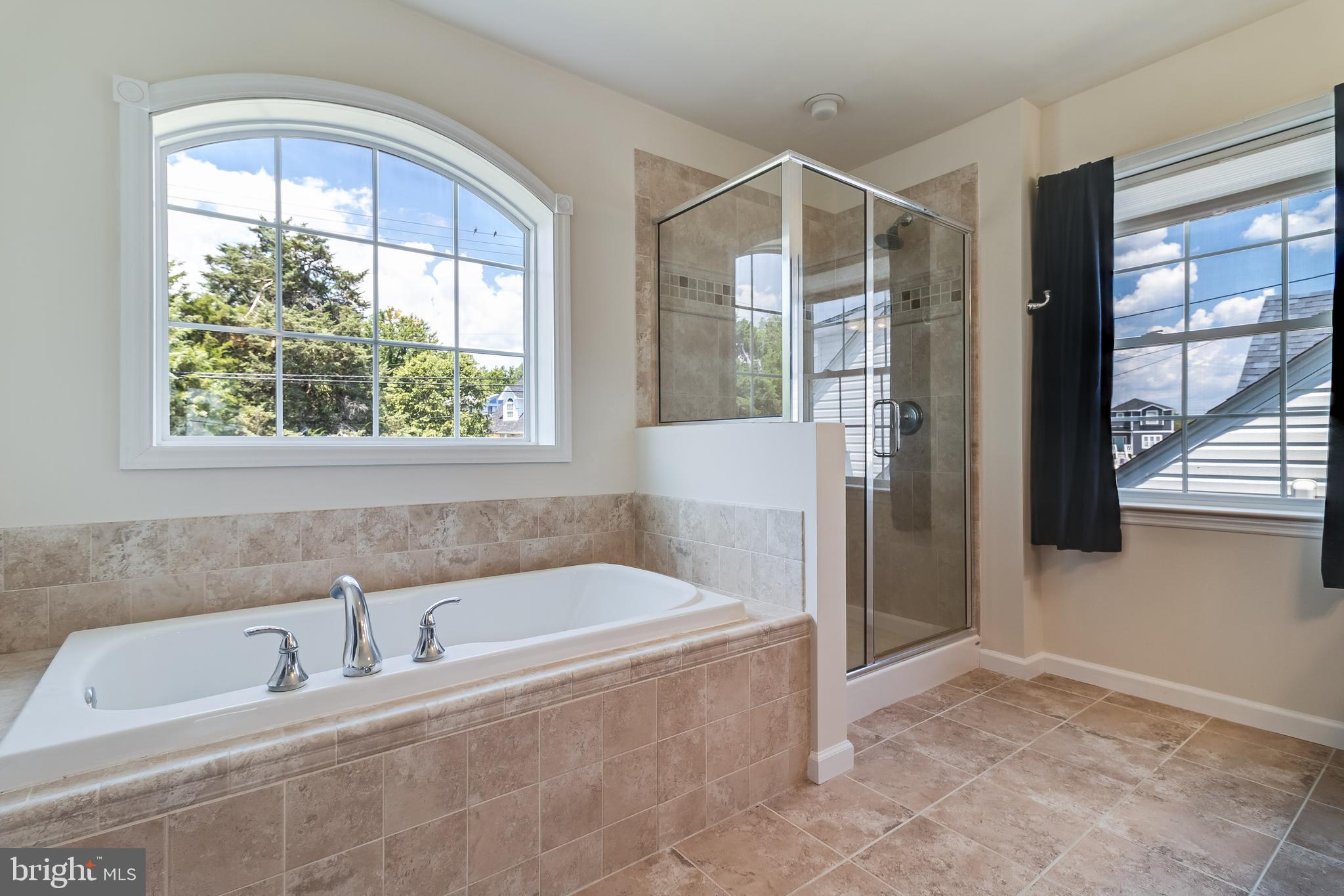 NEELD ESTATE - Residential