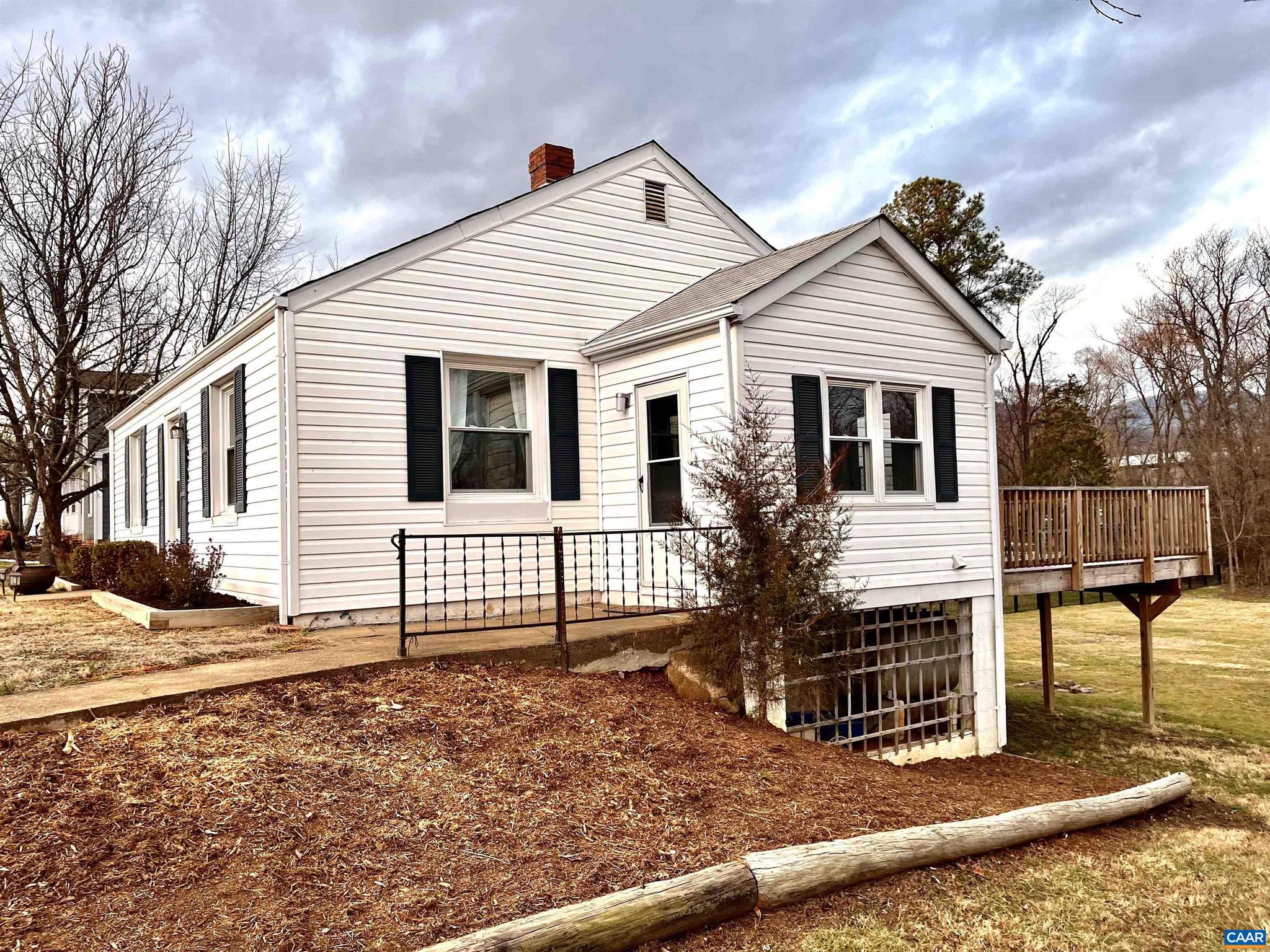 UNKNOWN - Residential Lease