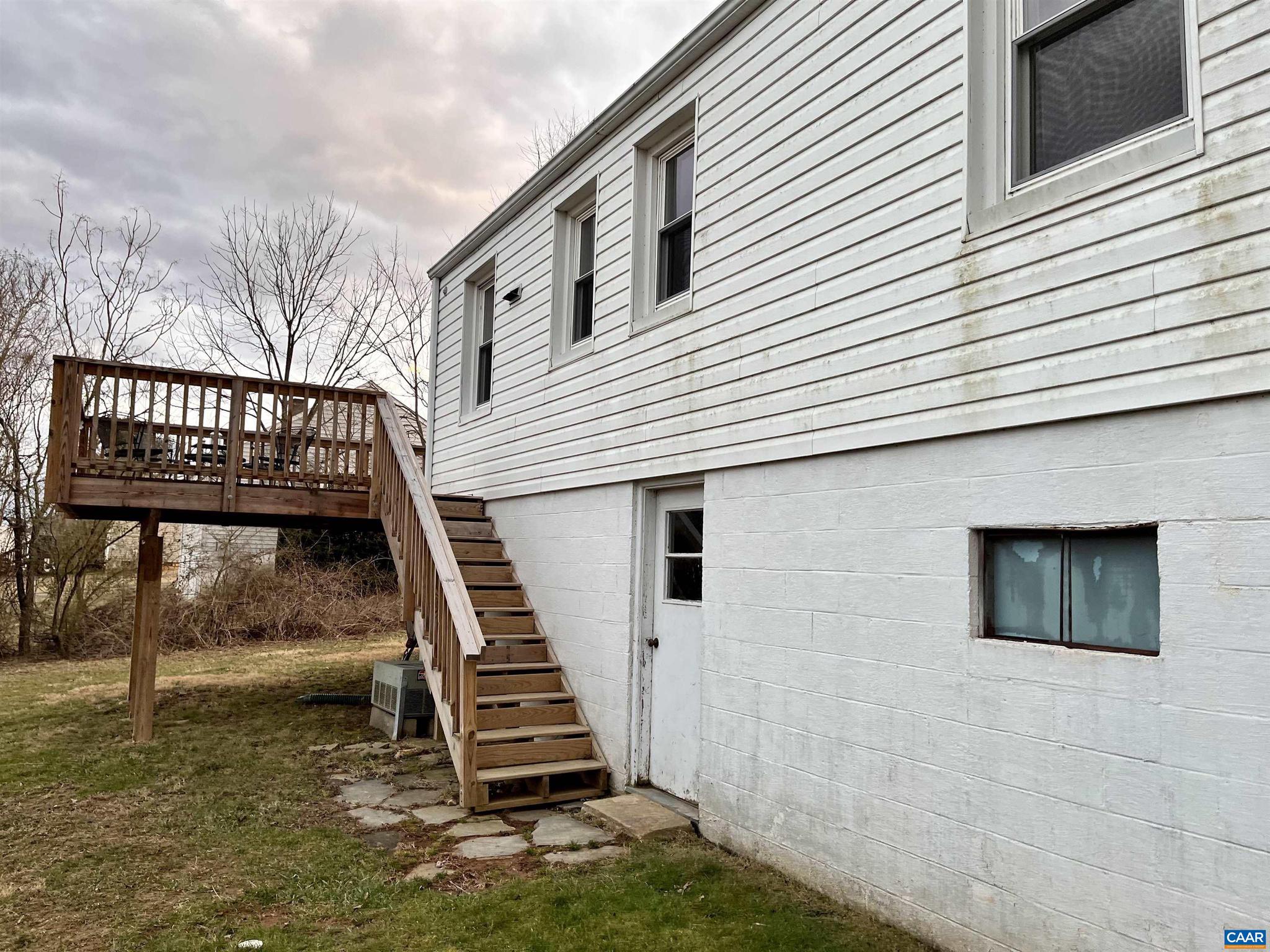 UNKNOWN - Residential Lease