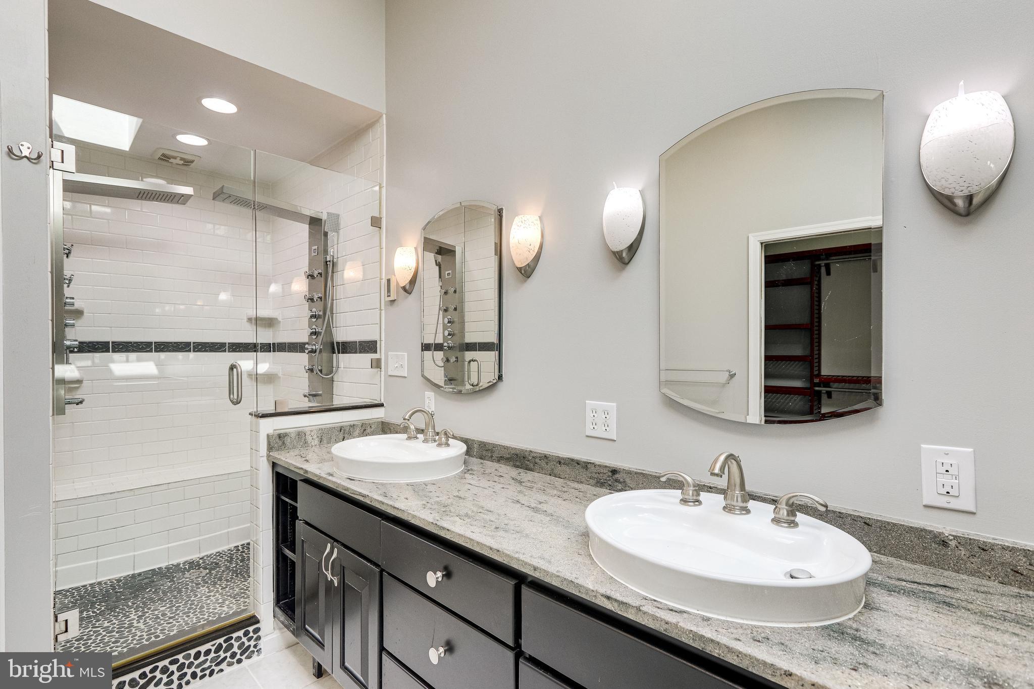 CLINTON VISTA - Residential